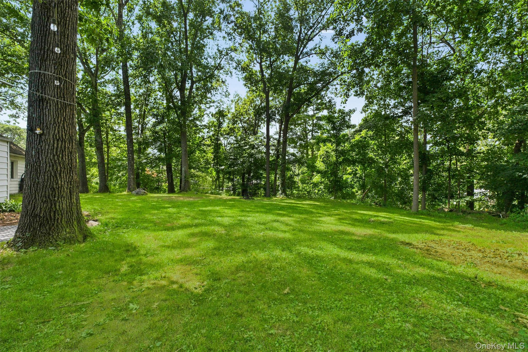 28 Mahopac Avenue Property Photo 27