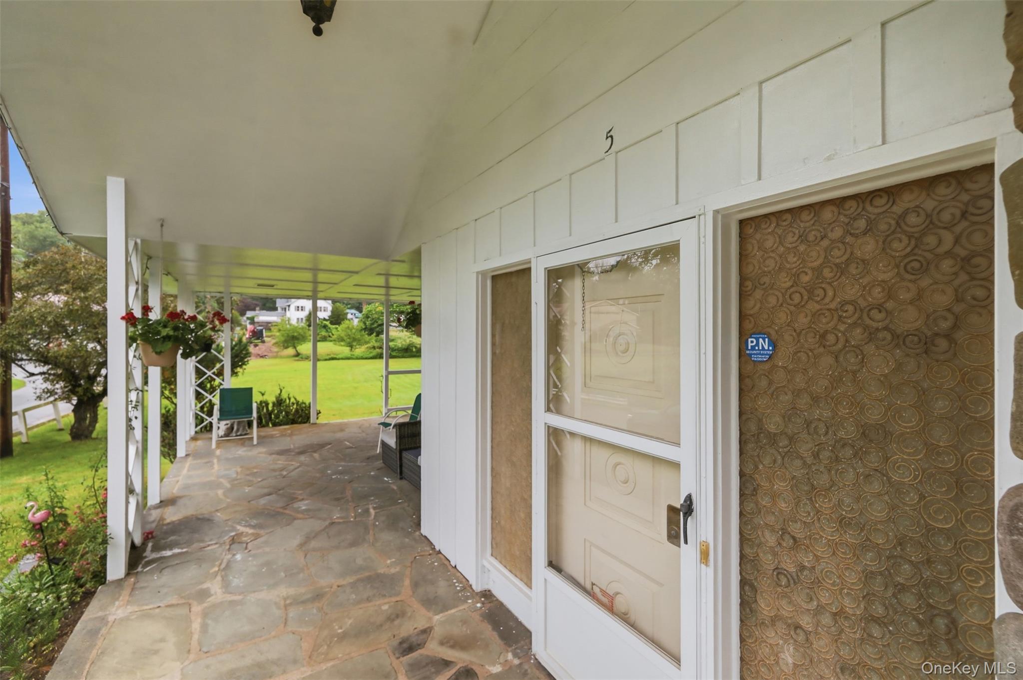 5 Kaempfer Lane Property Photo 5
