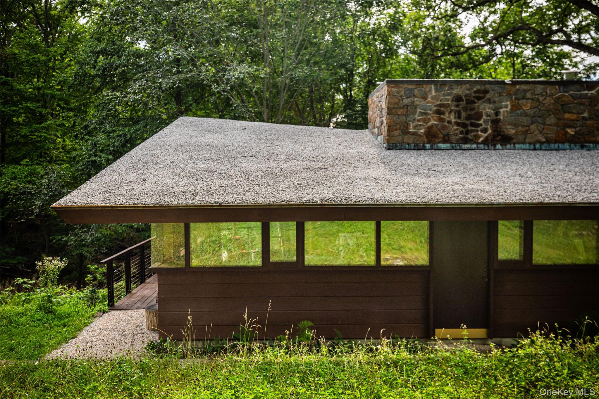 1306 Grants Lane Property Photo 2