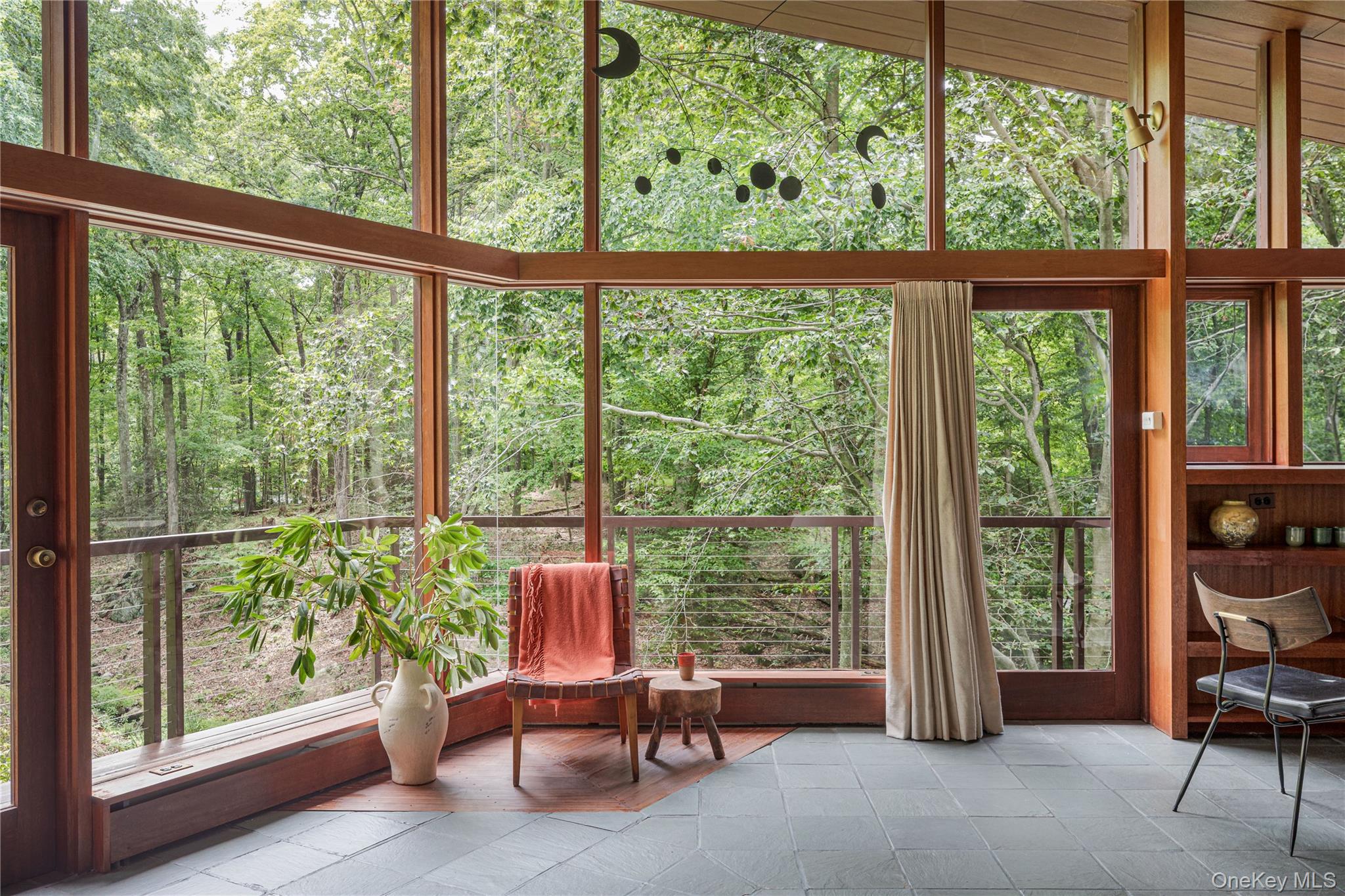 1306 Grants Lane Property Photo 13