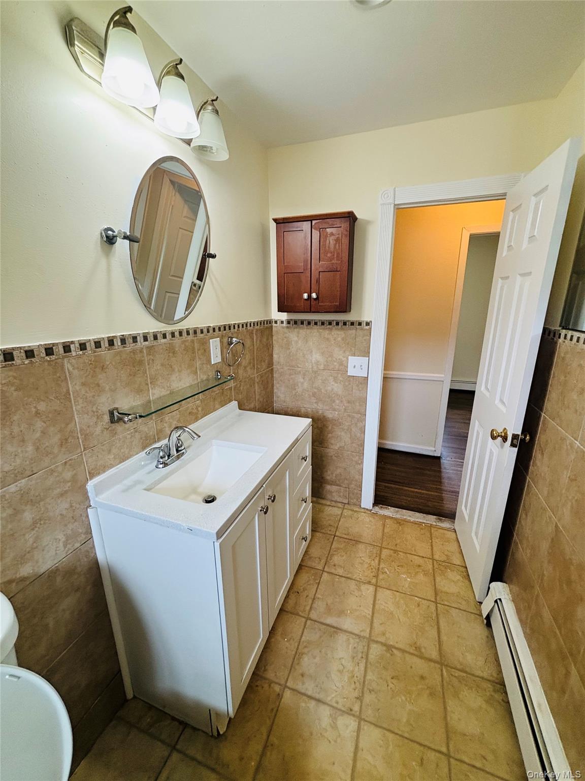 537 Lakeway Drive Property Photo 9