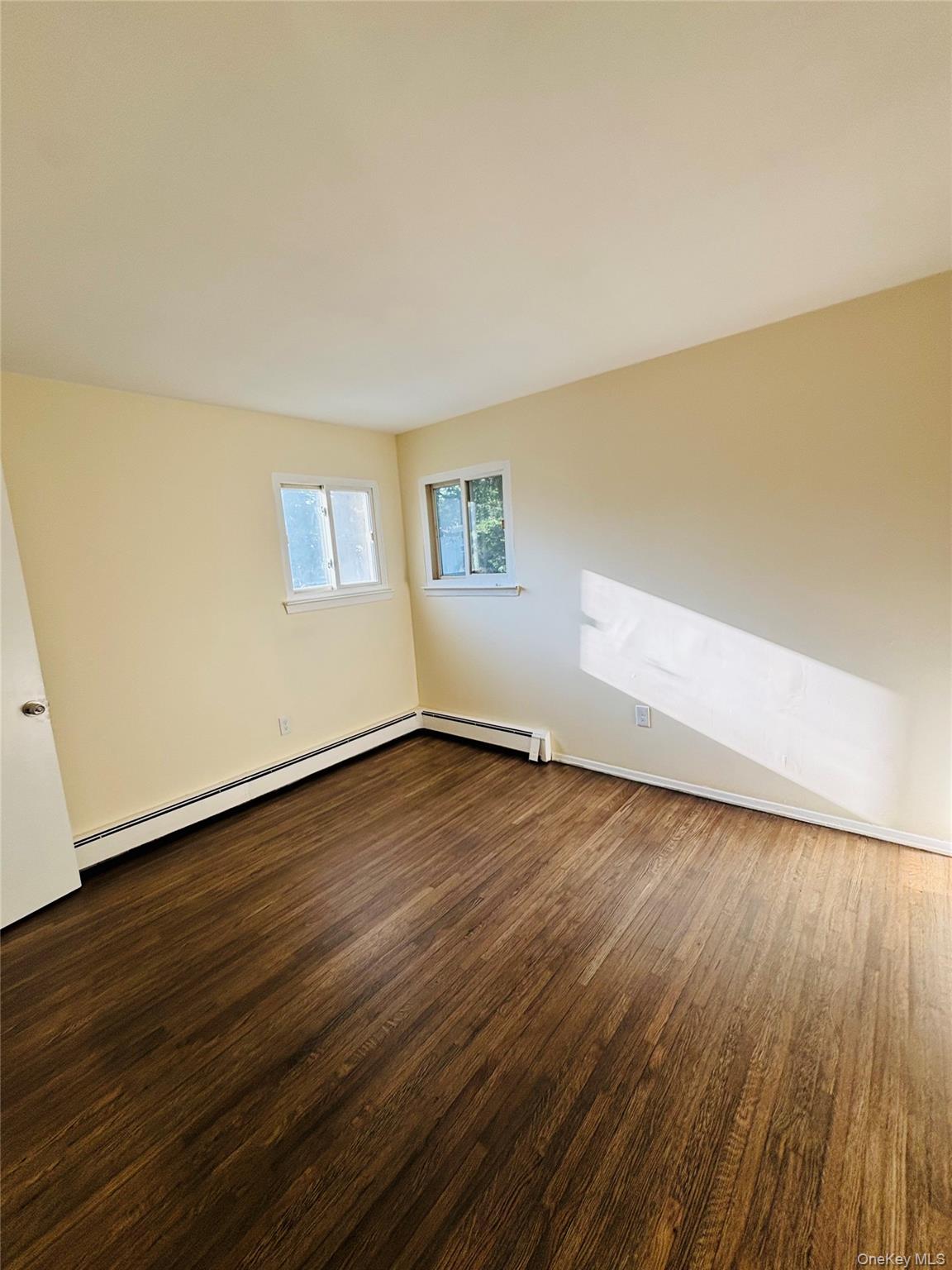 537 Lakeway Drive Property Photo 14
