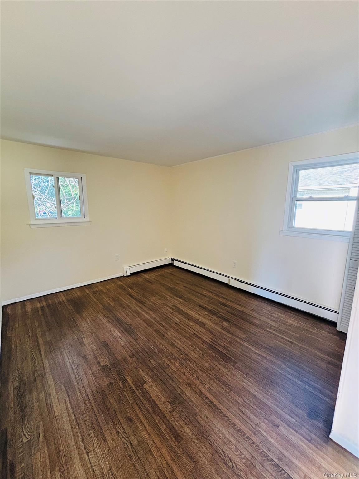 537 Lakeway Drive Property Photo 15