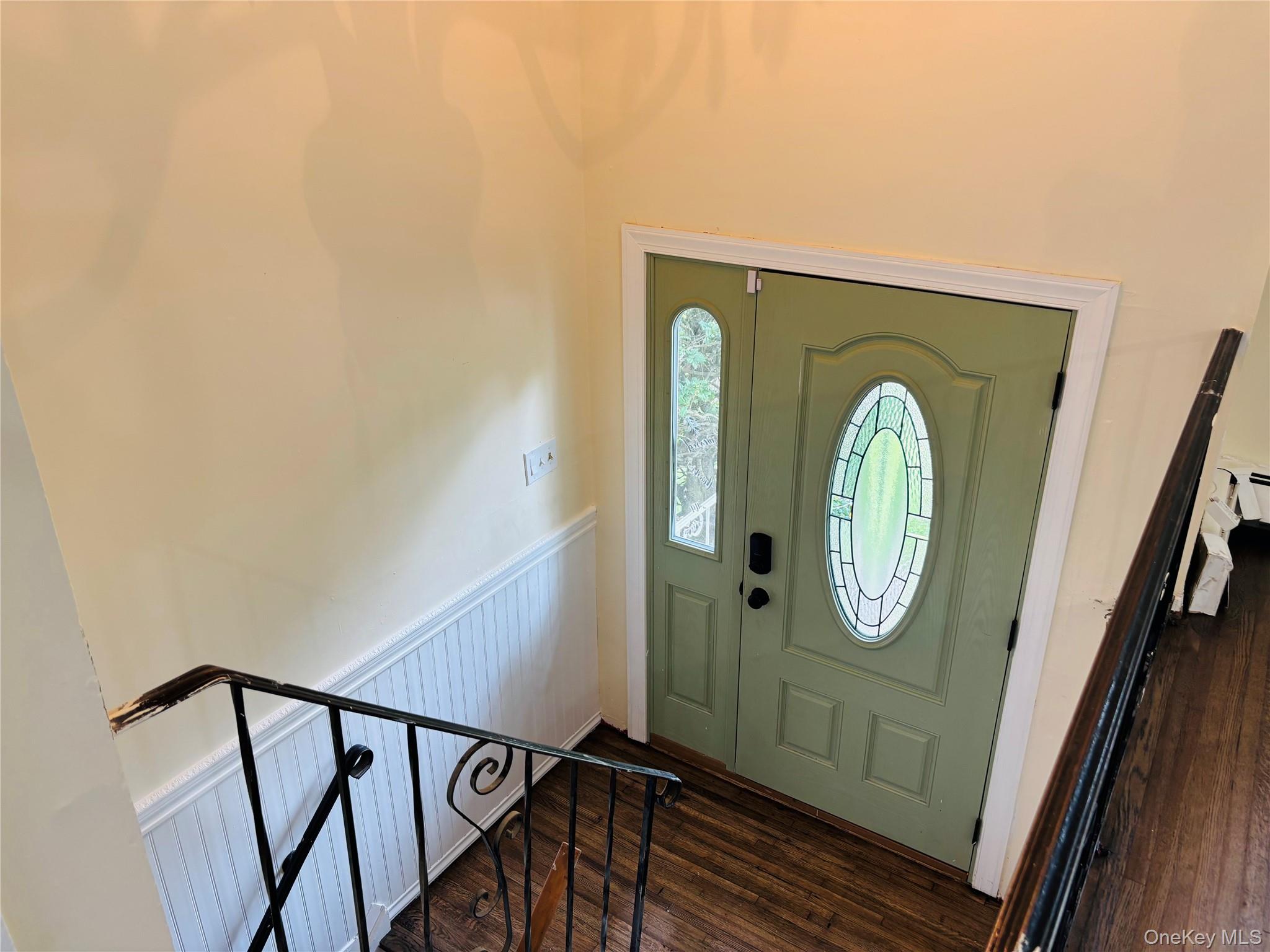 537 Lakeway Drive Property Photo 23