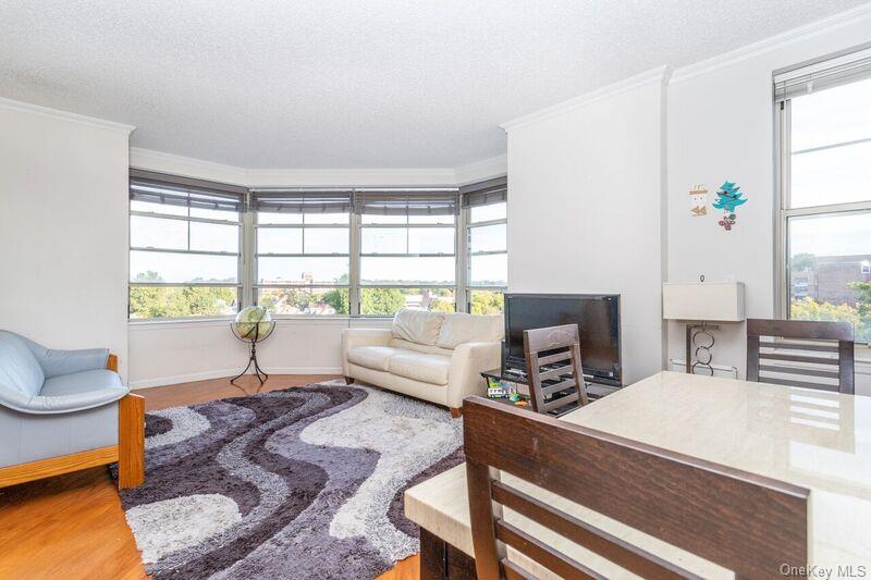 300 Mamaroneck Avenue 632 Property Photo 1