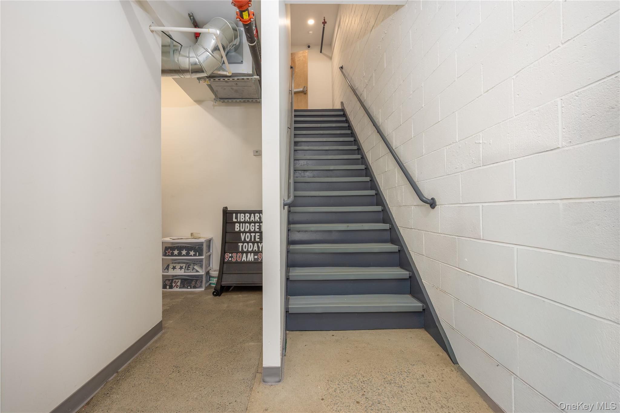 75 E Central Avenue Property Photo 29