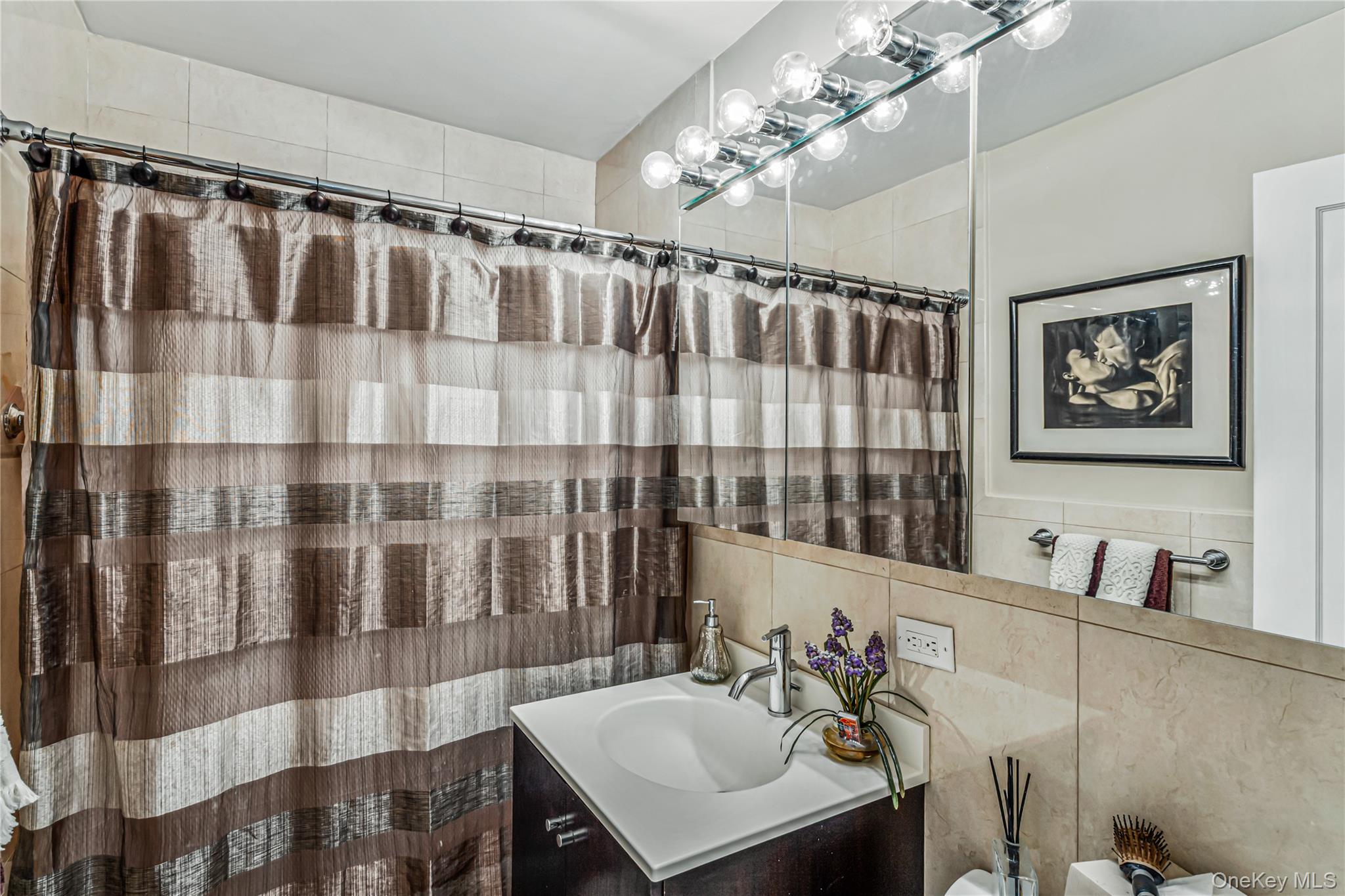 18-15 215 Street 14 G Property Photo 10