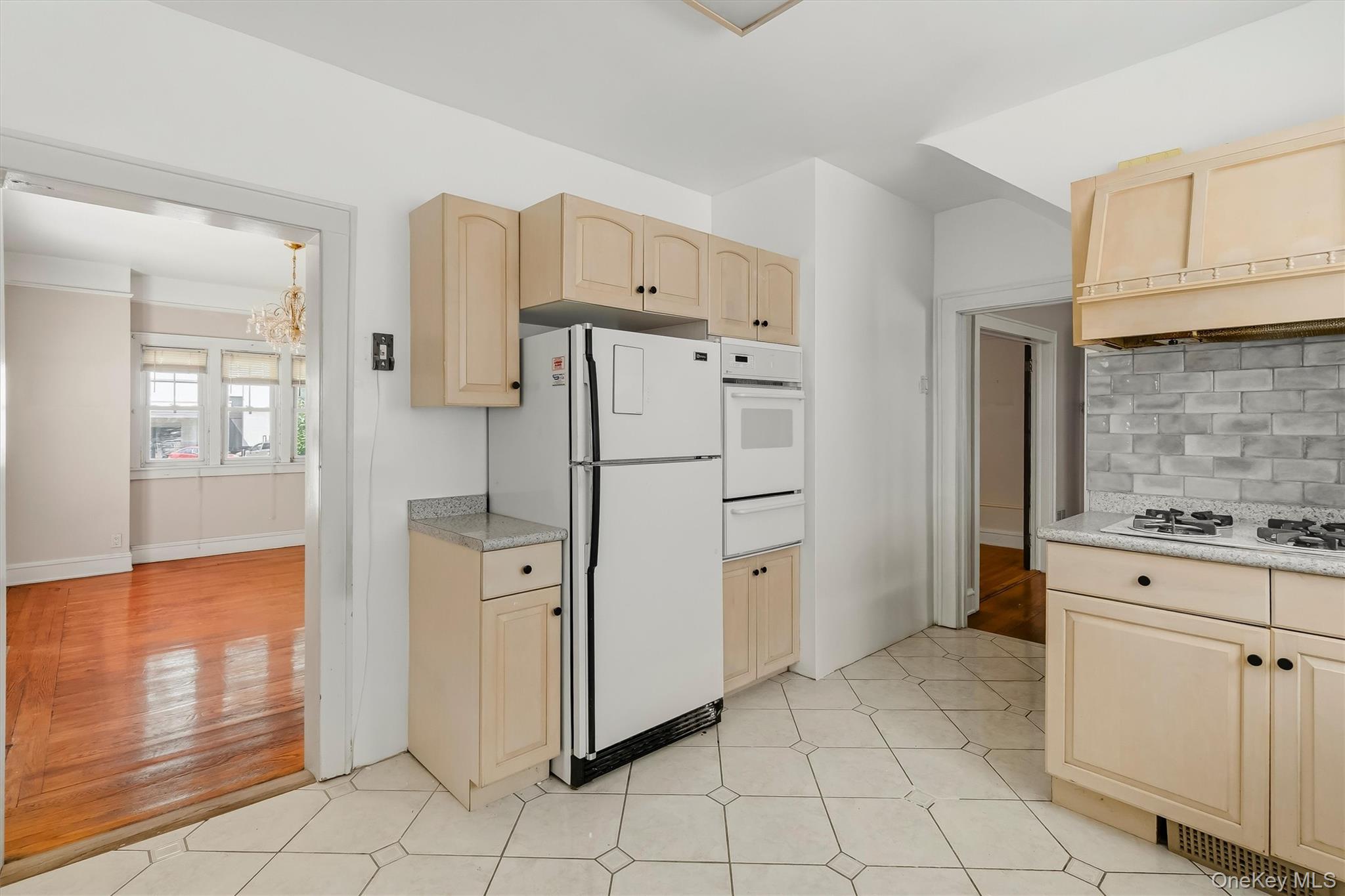 2950 Randall Avenue Property Photo 19