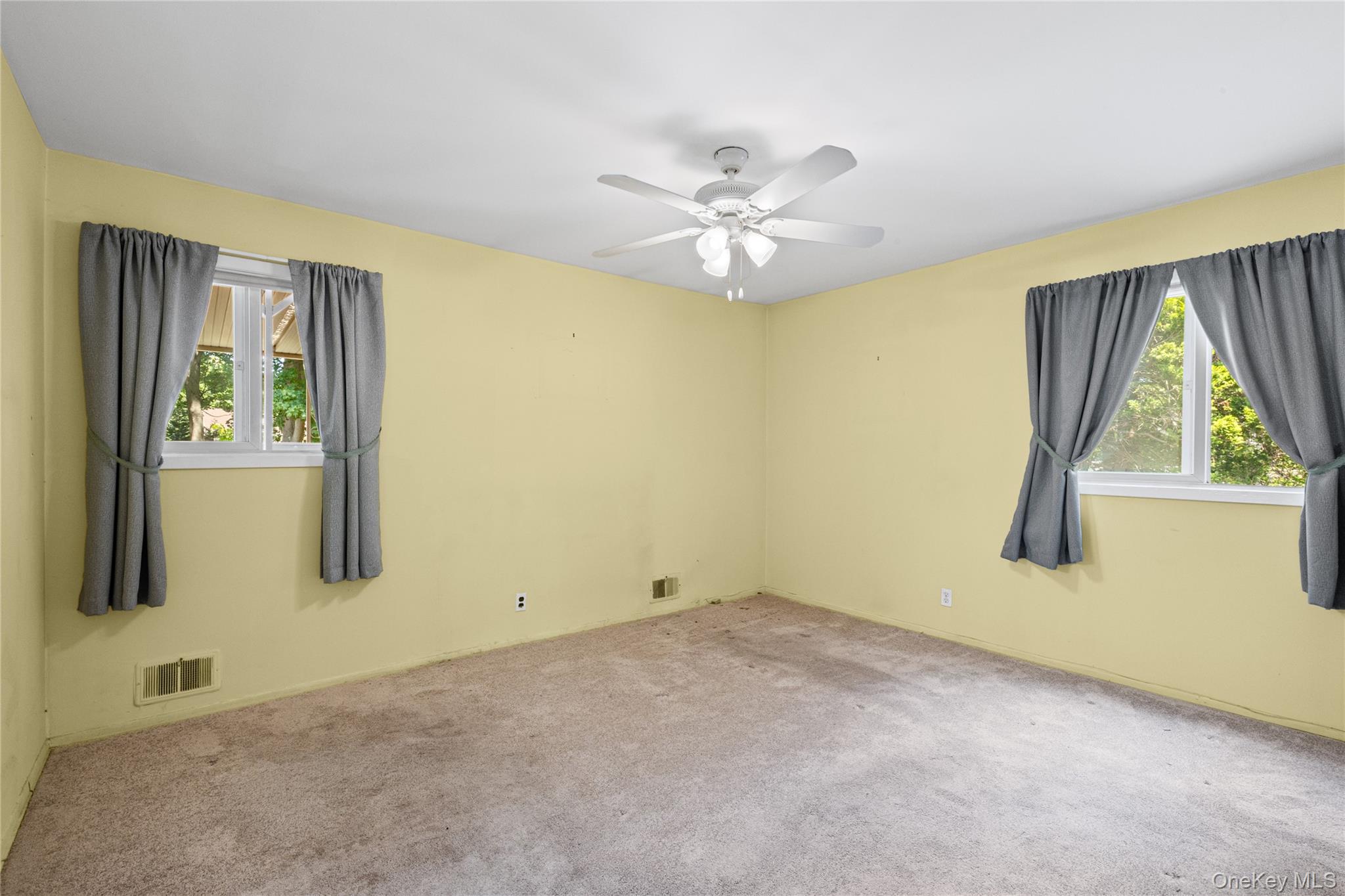 259 Burr Road Property Photo 13