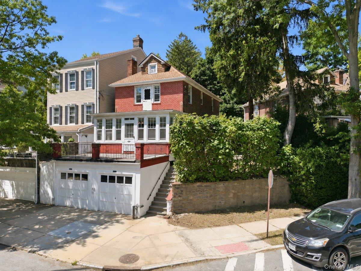 5633 Post Road Property Photo 1