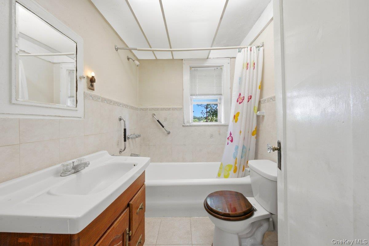 5633 Post Road Property Photo 15