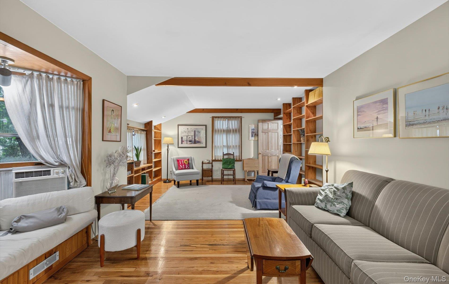 12 W Haven Drive Property Photo 6