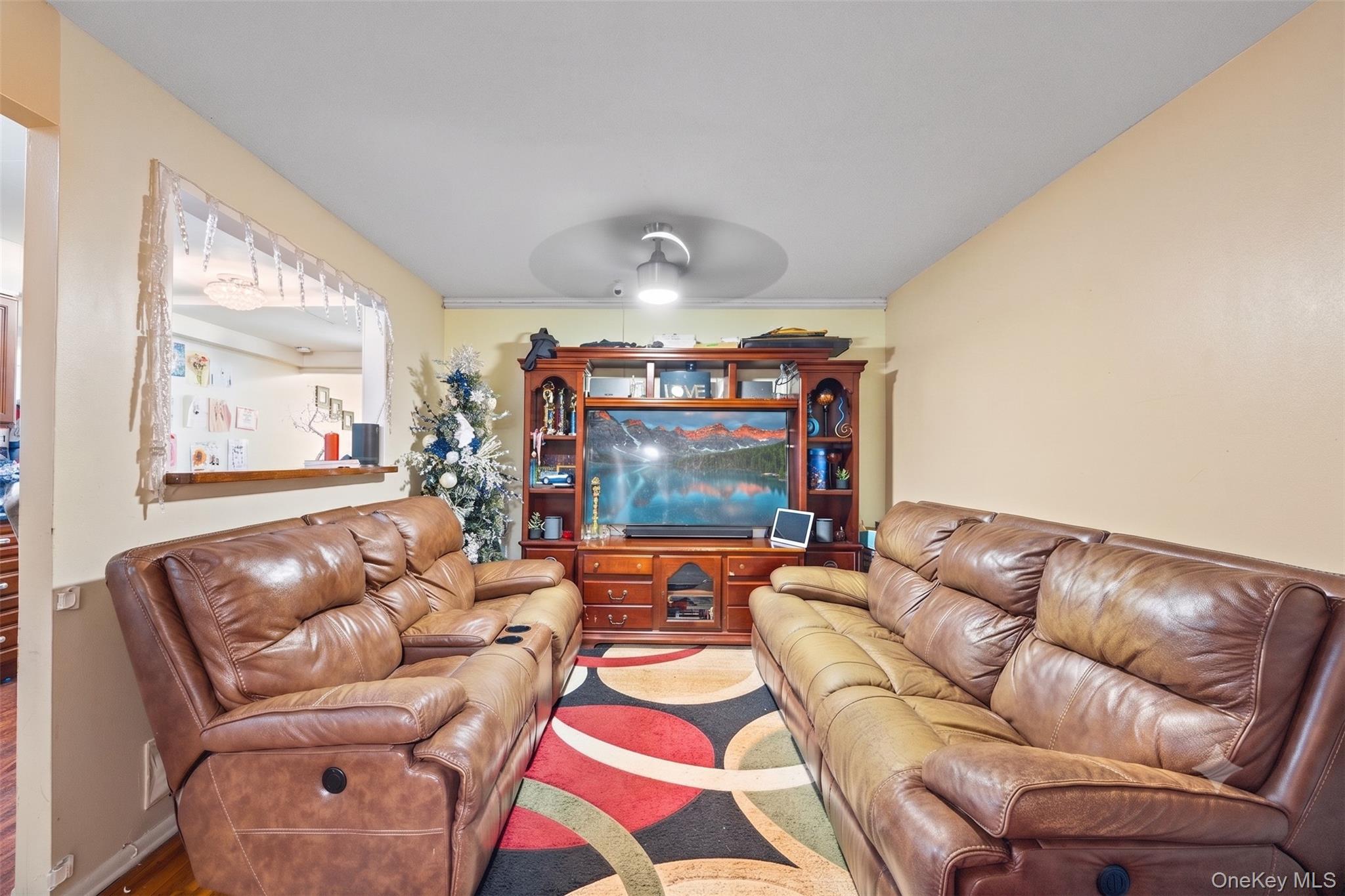 2236 Ralph Avenue Property Photo 14