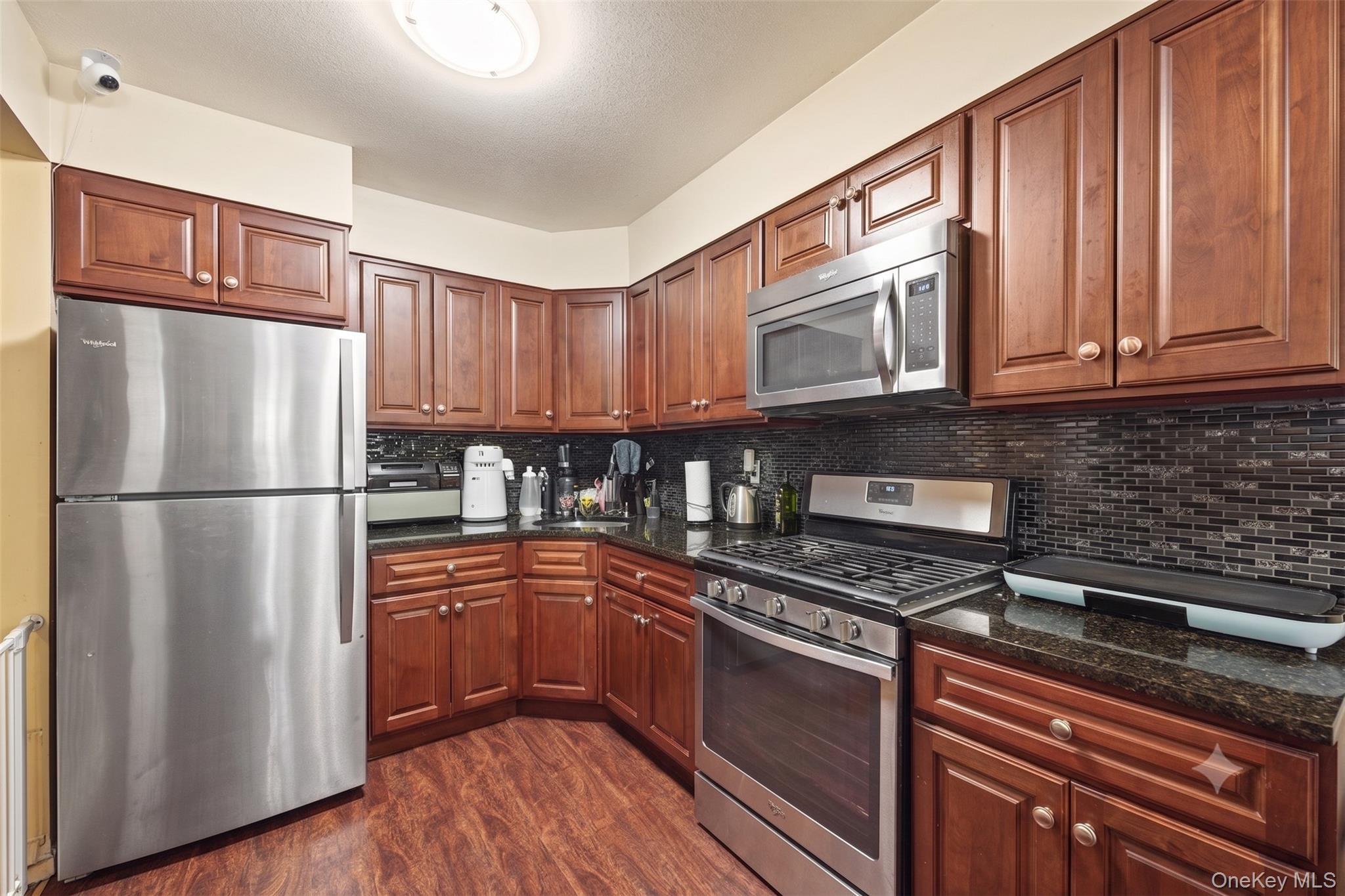 2236 Ralph Avenue Property Photo 16