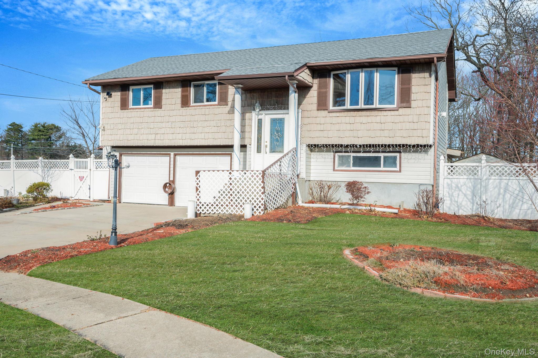 105 Ames Street Property Photo 4