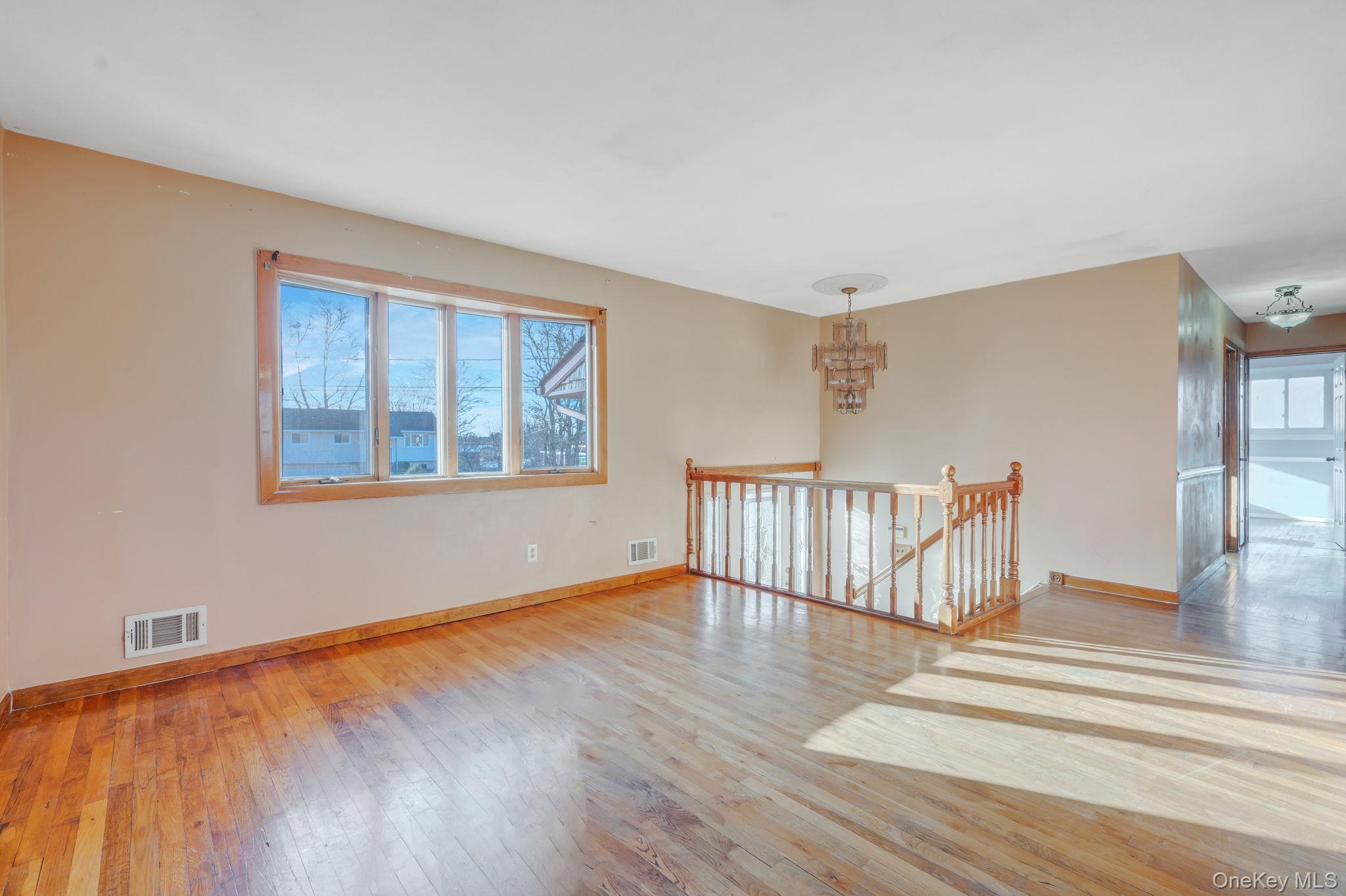105 Ames Street Property Photo 7