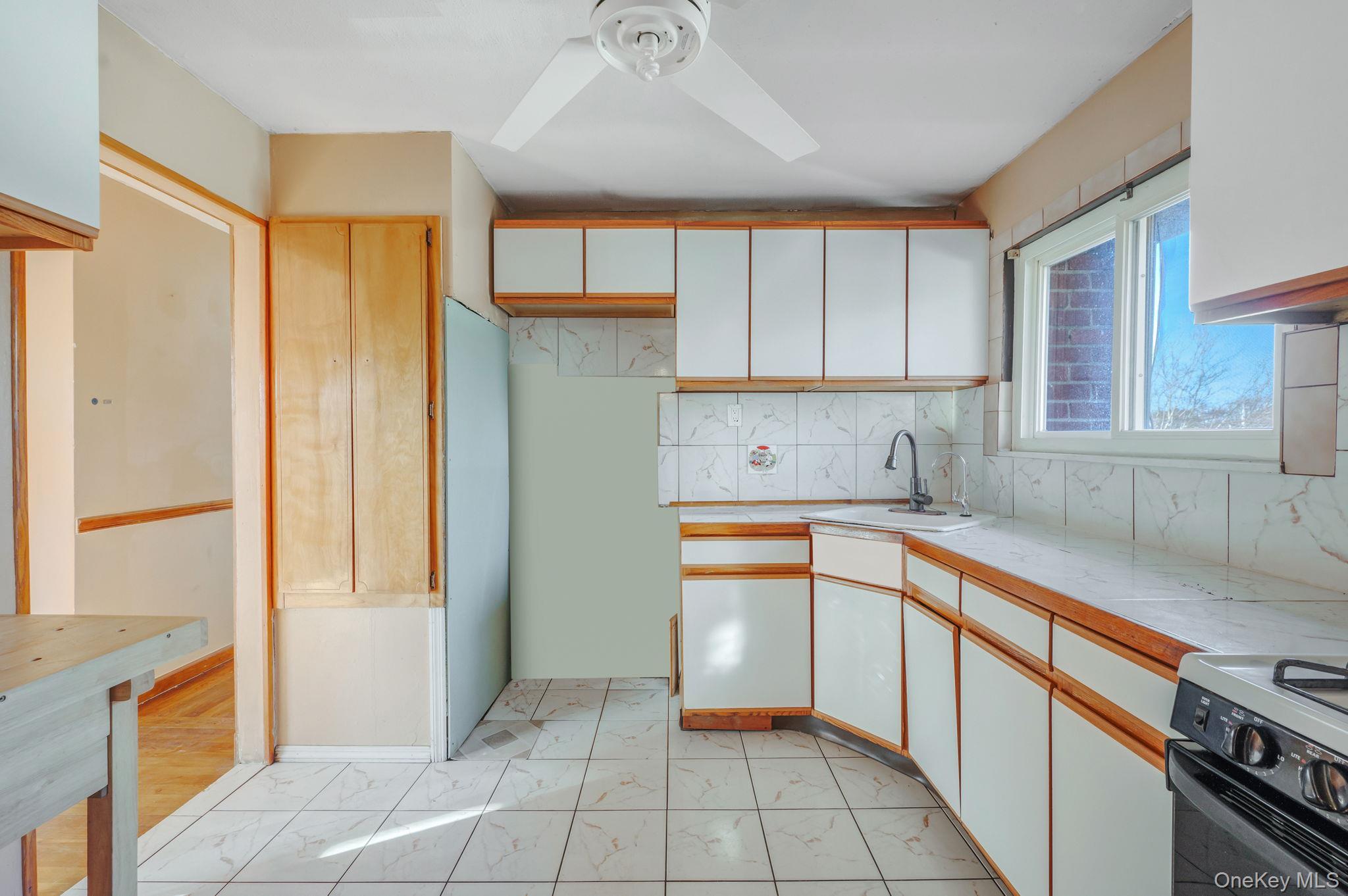 105 Ames Street Property Photo 12