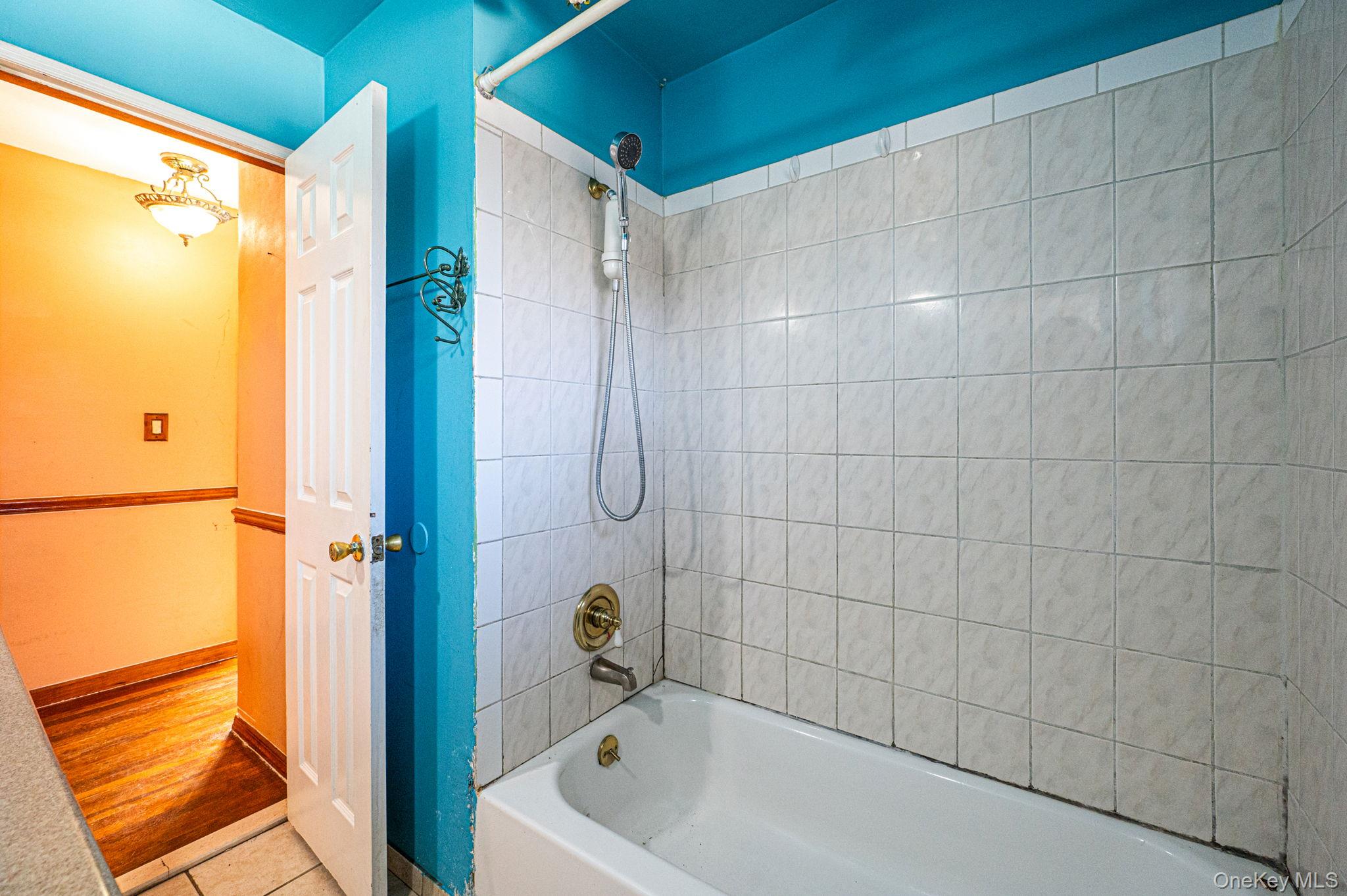 105 Ames Street Property Photo 19