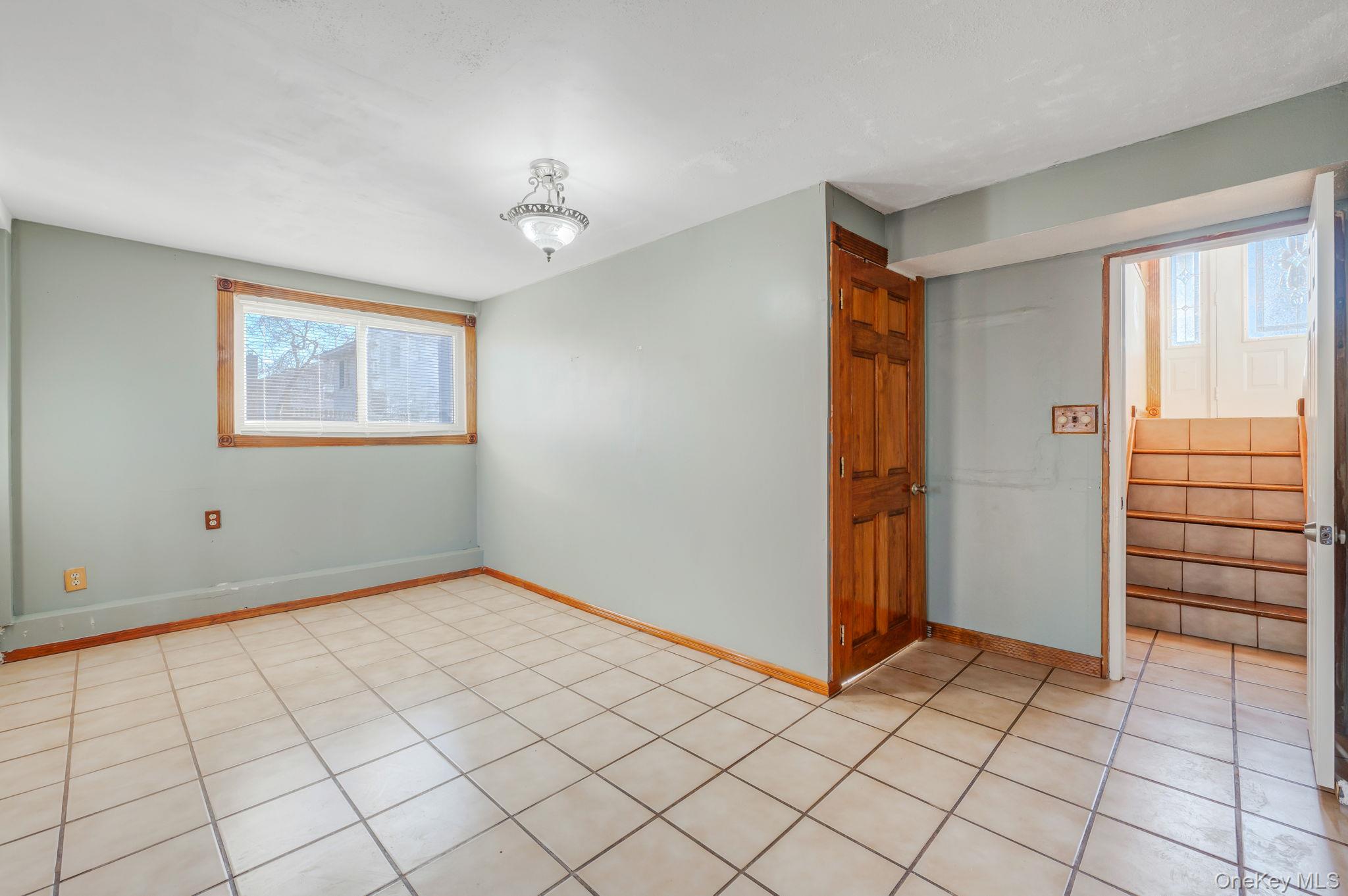 105 Ames Street Property Photo 20