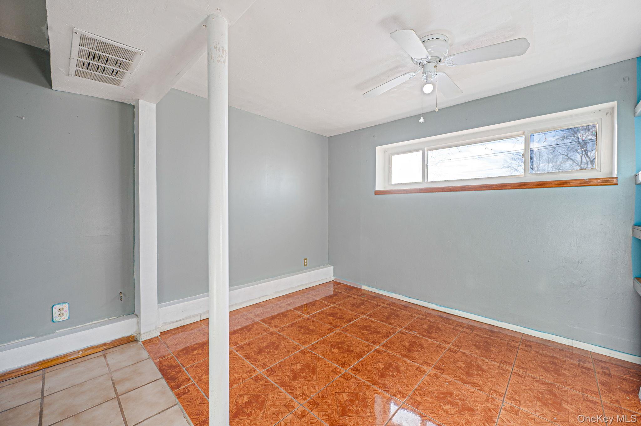 105 Ames Street Property Photo 27