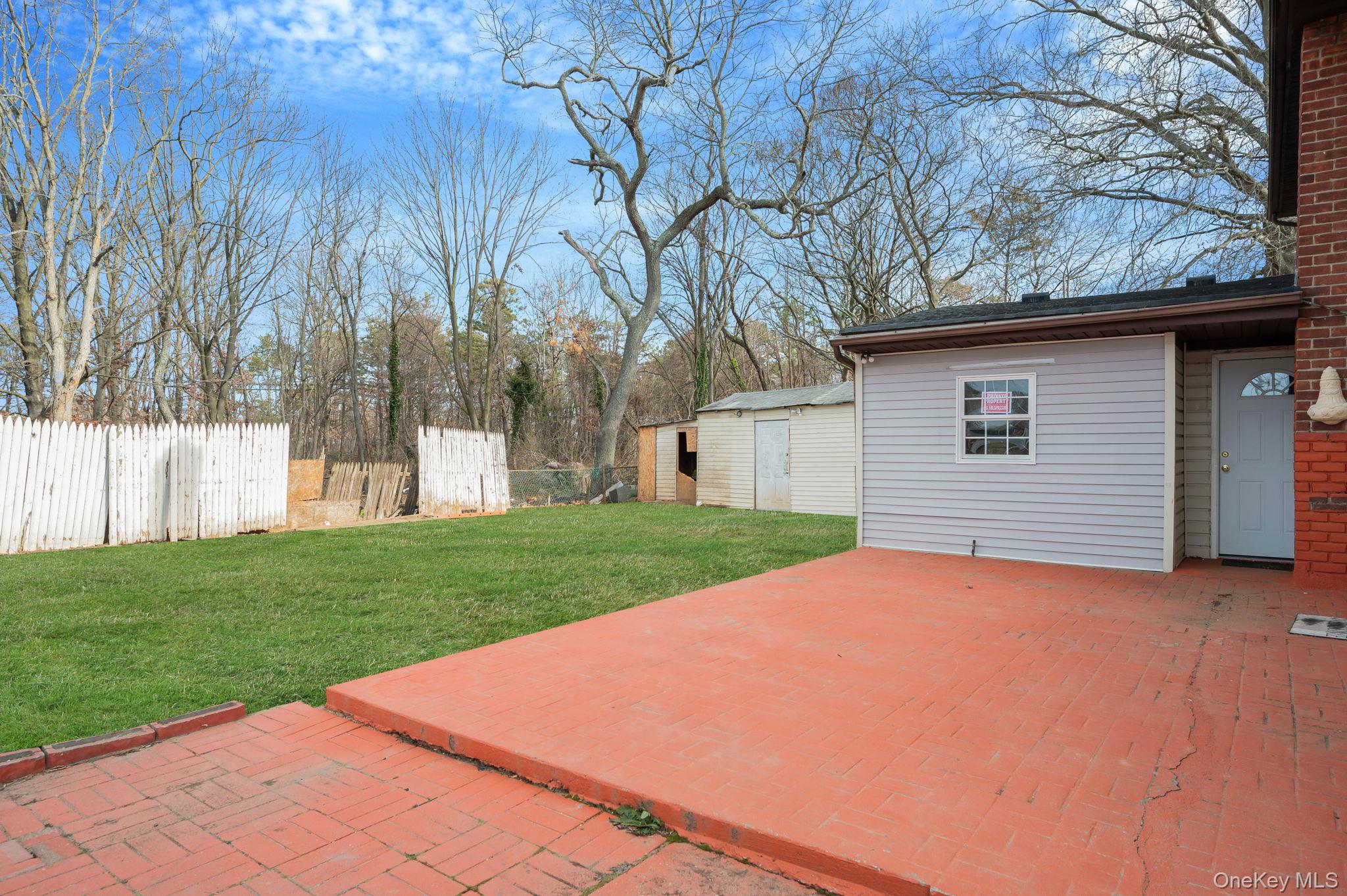 105 Ames Street Property Photo 33