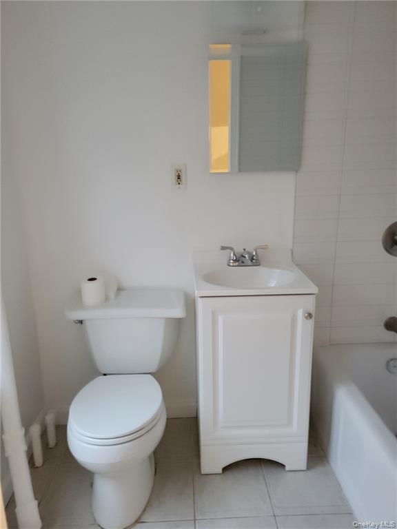 412 Warburton Avenue 3 Property Photo 5