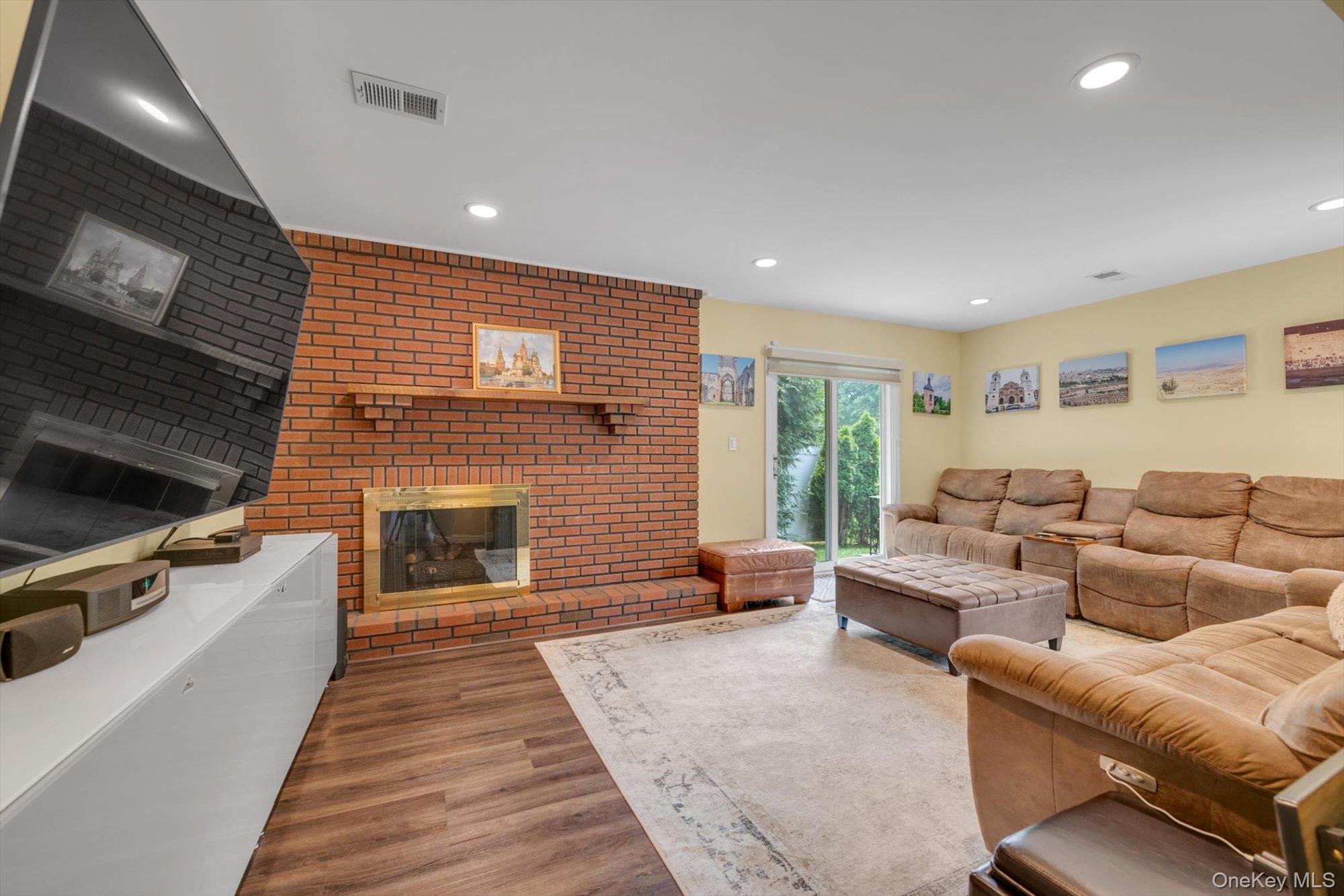 2 Madison Avenue Property Photo 8