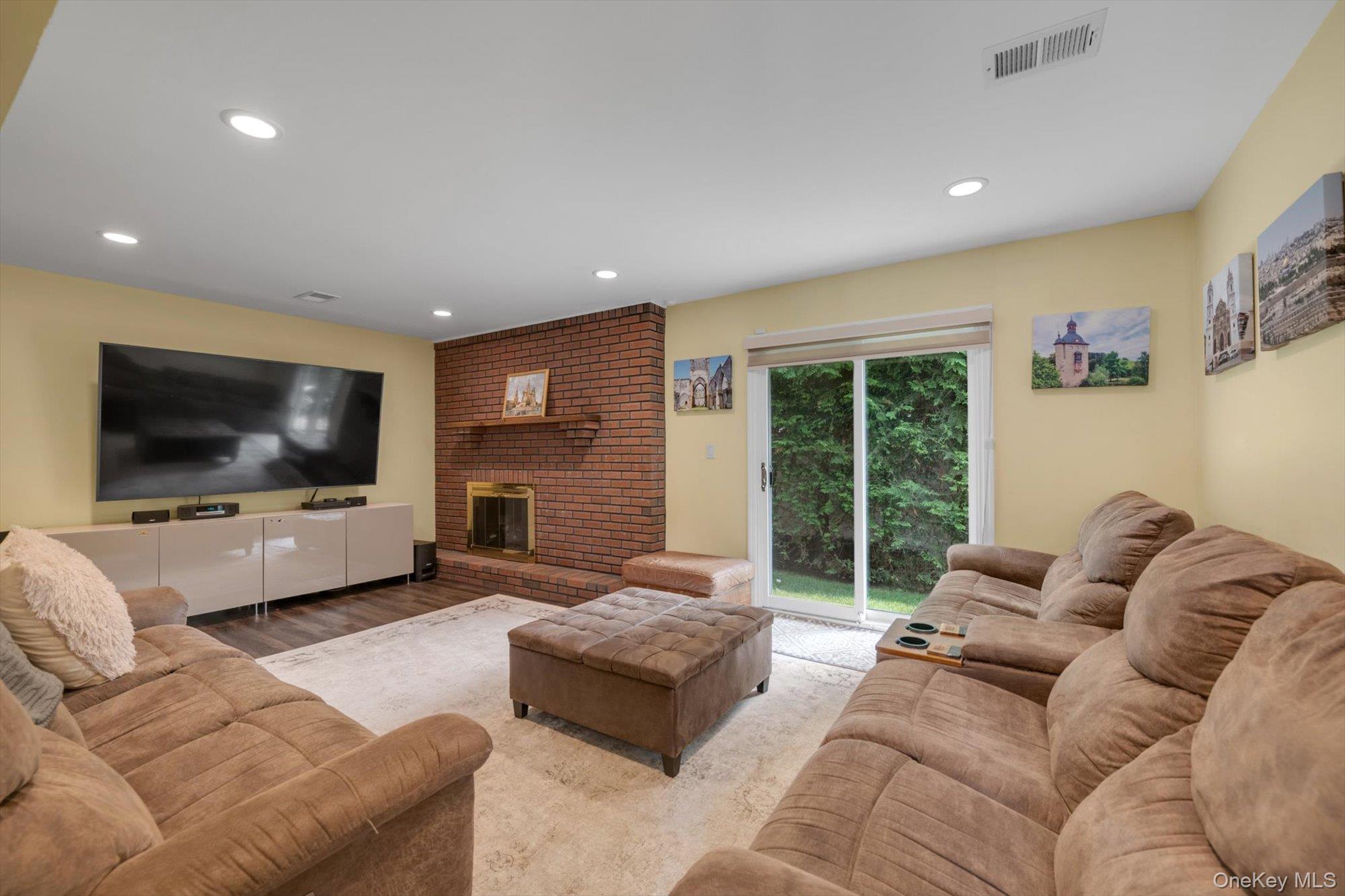 2 Madison Avenue Property Photo 9