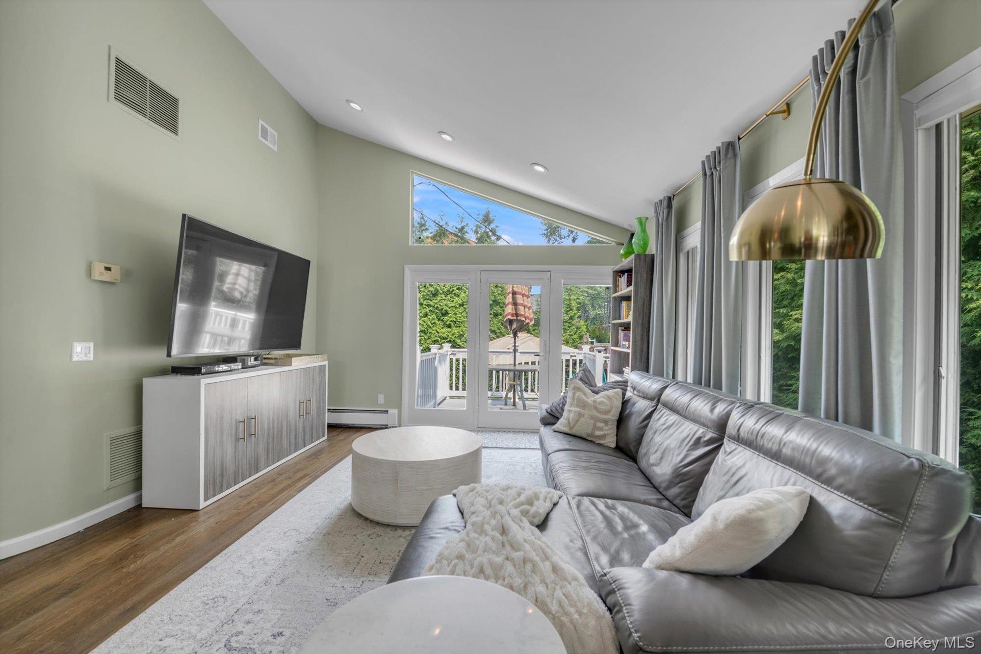 2 Madison Avenue Property Photo 10