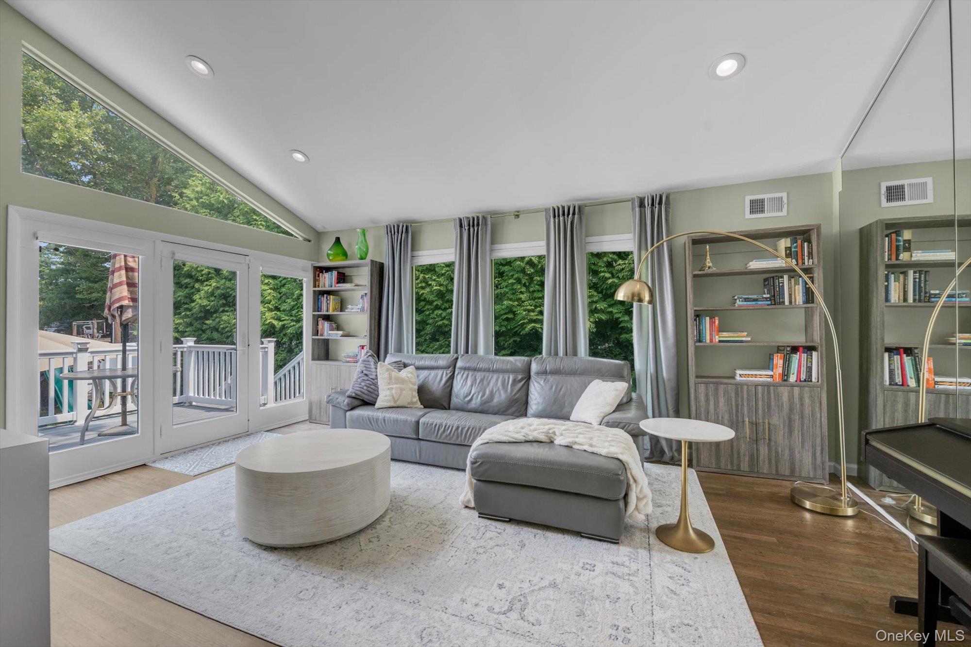 2 Madison Avenue Property Photo 11