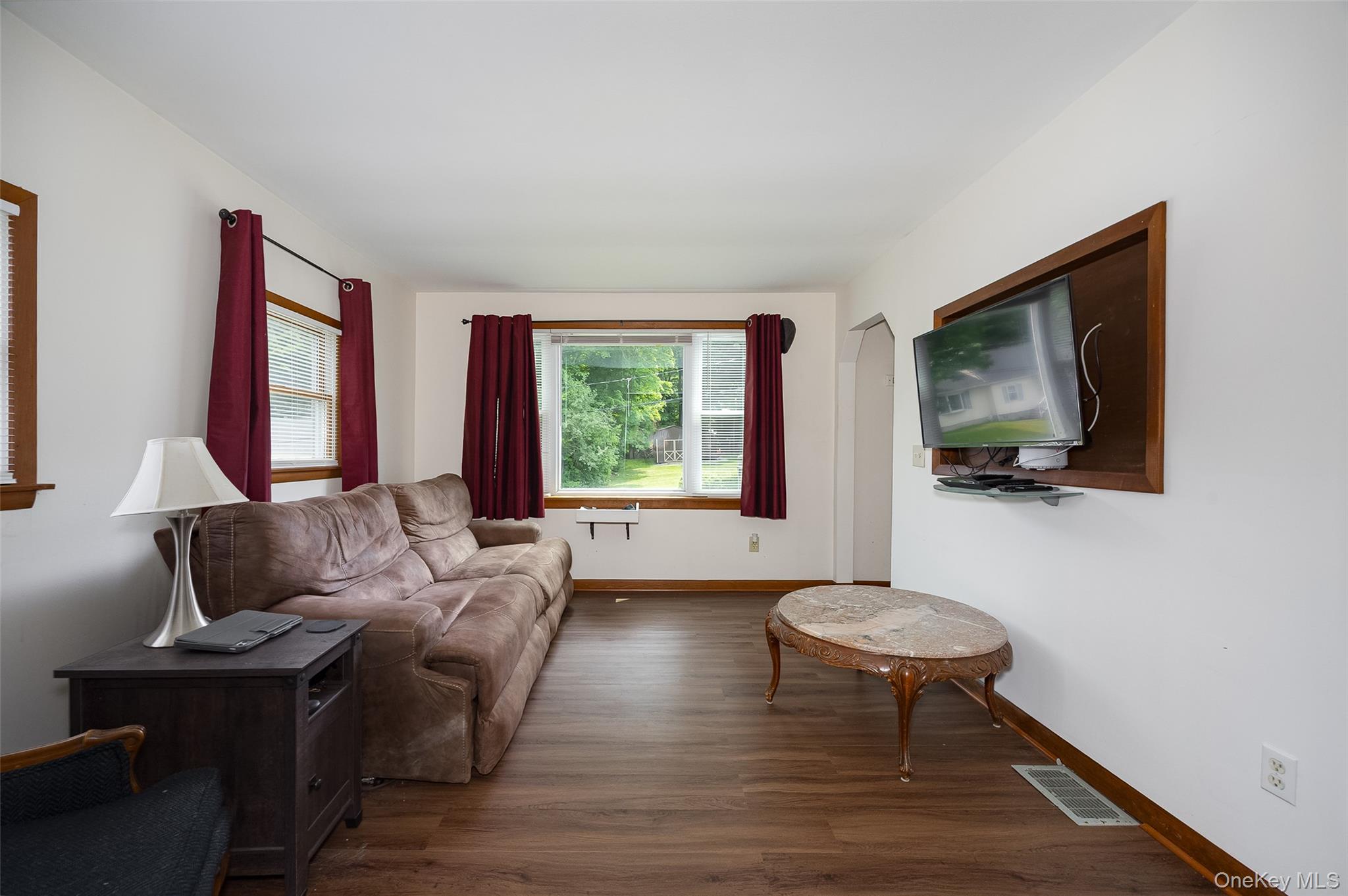 5 Willow Road Property Photo 5
