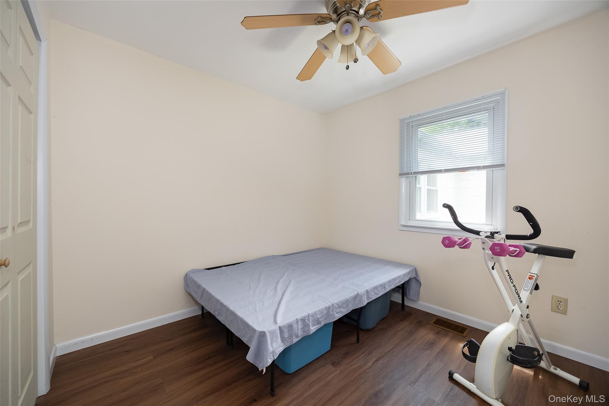 5 Willow Road Property Photo 15