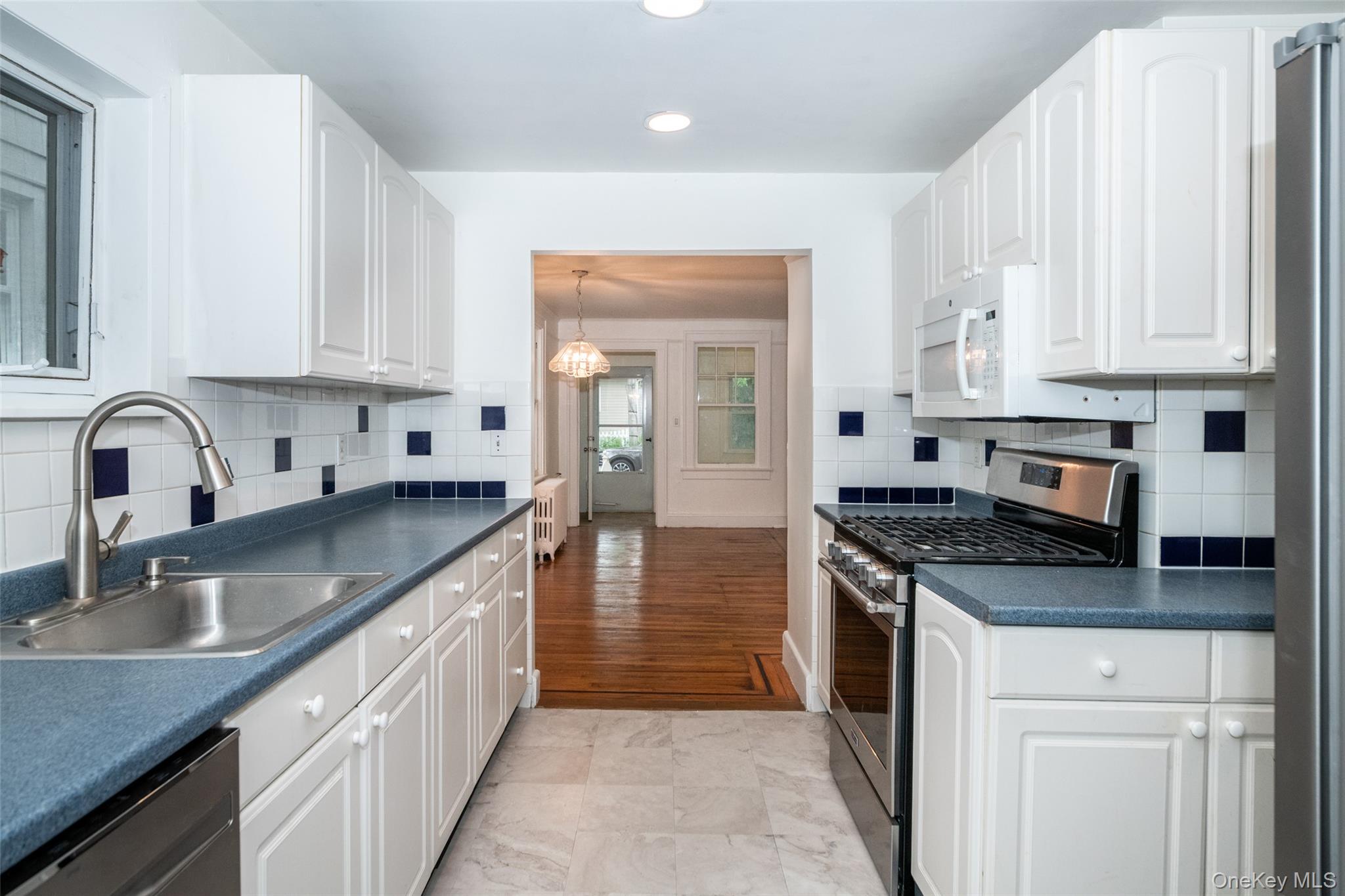 177 Terrace Street Property Photo 4