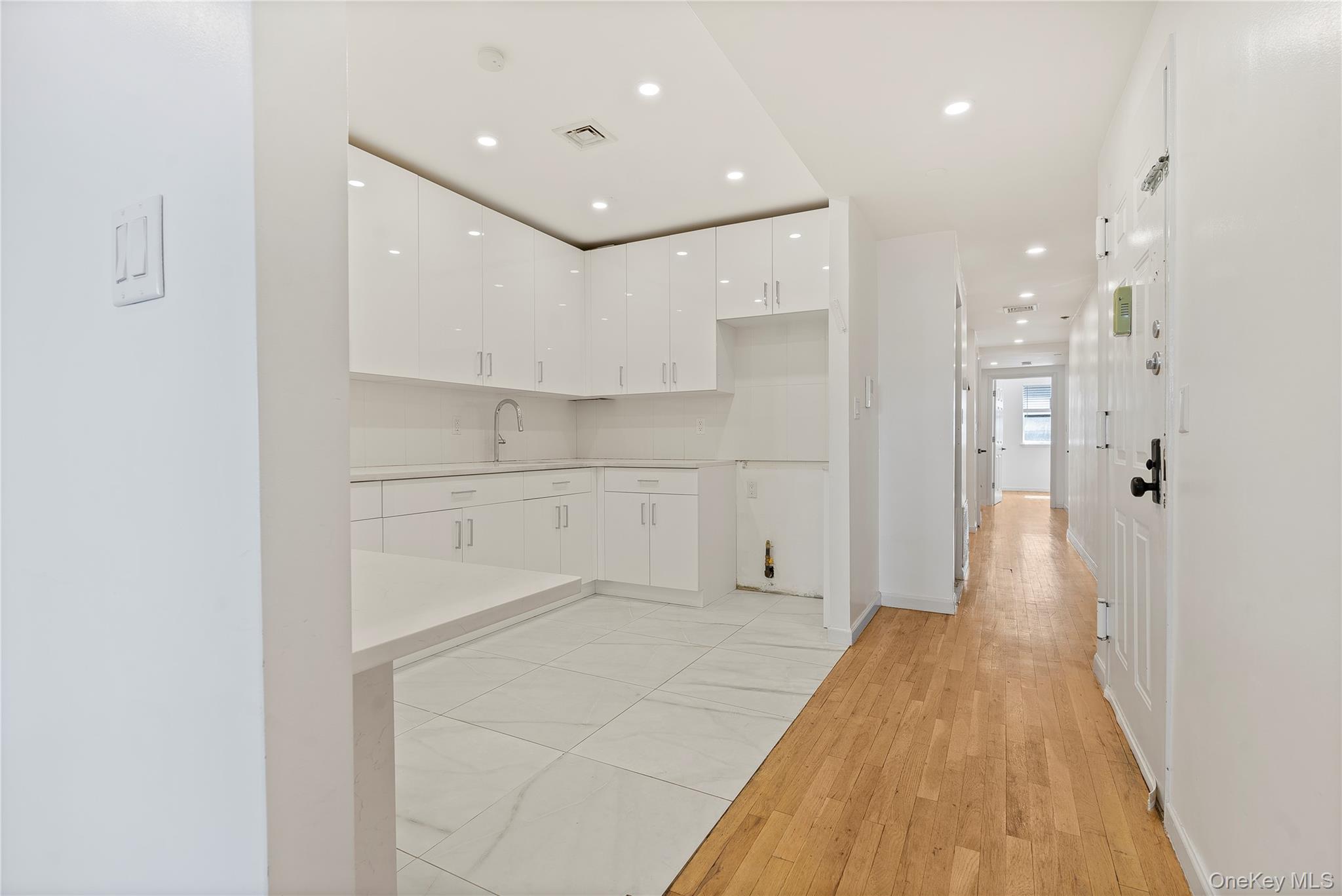 904 Bedford Avenue 1a Property Photo 6