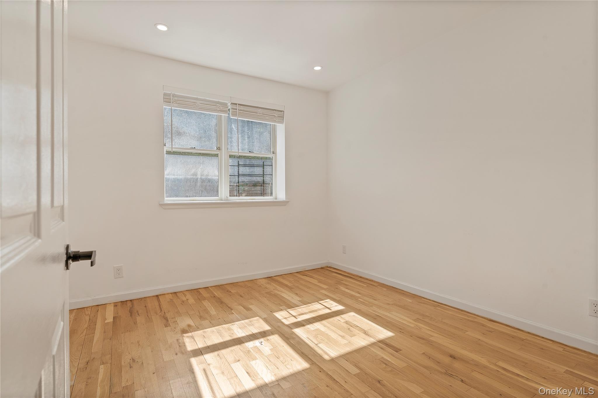 904 Bedford Avenue 1a Property Photo 12