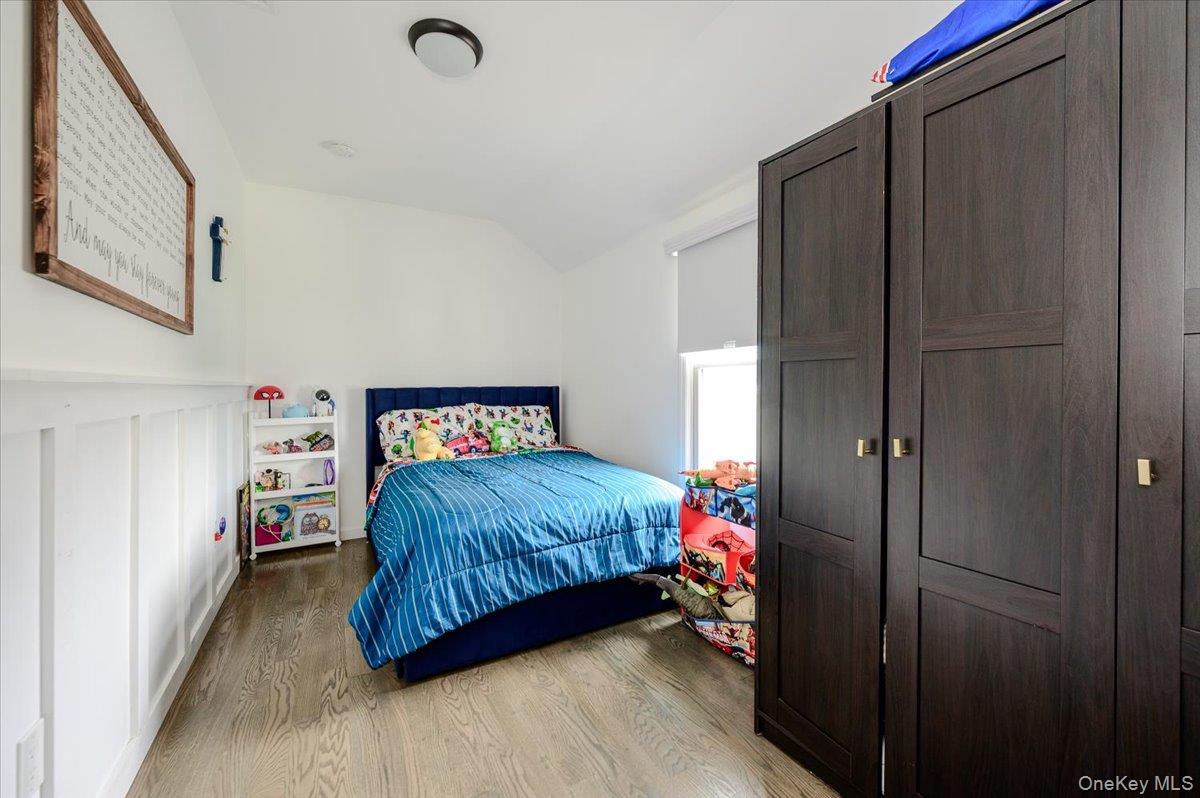 618 E Walnut Street Property Photo 22