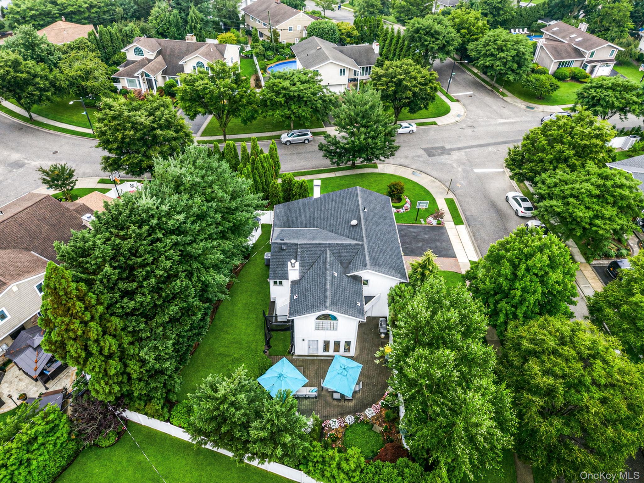 2 Sagamore Way Property Photo 3