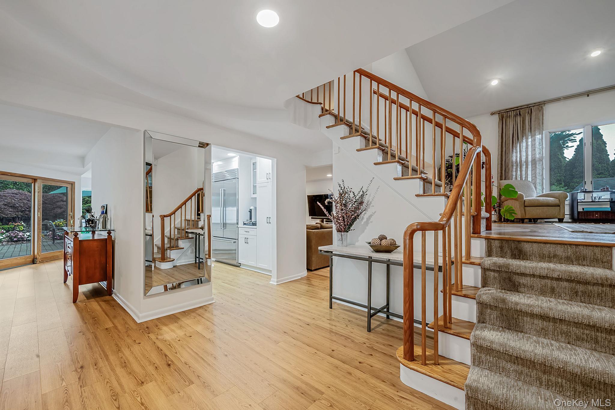 2 Sagamore Way Property Photo 4