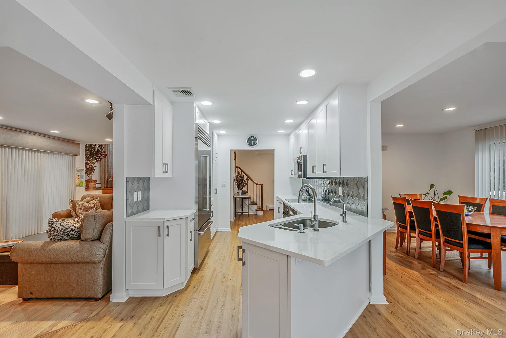 2 Sagamore Way Property Photo 8