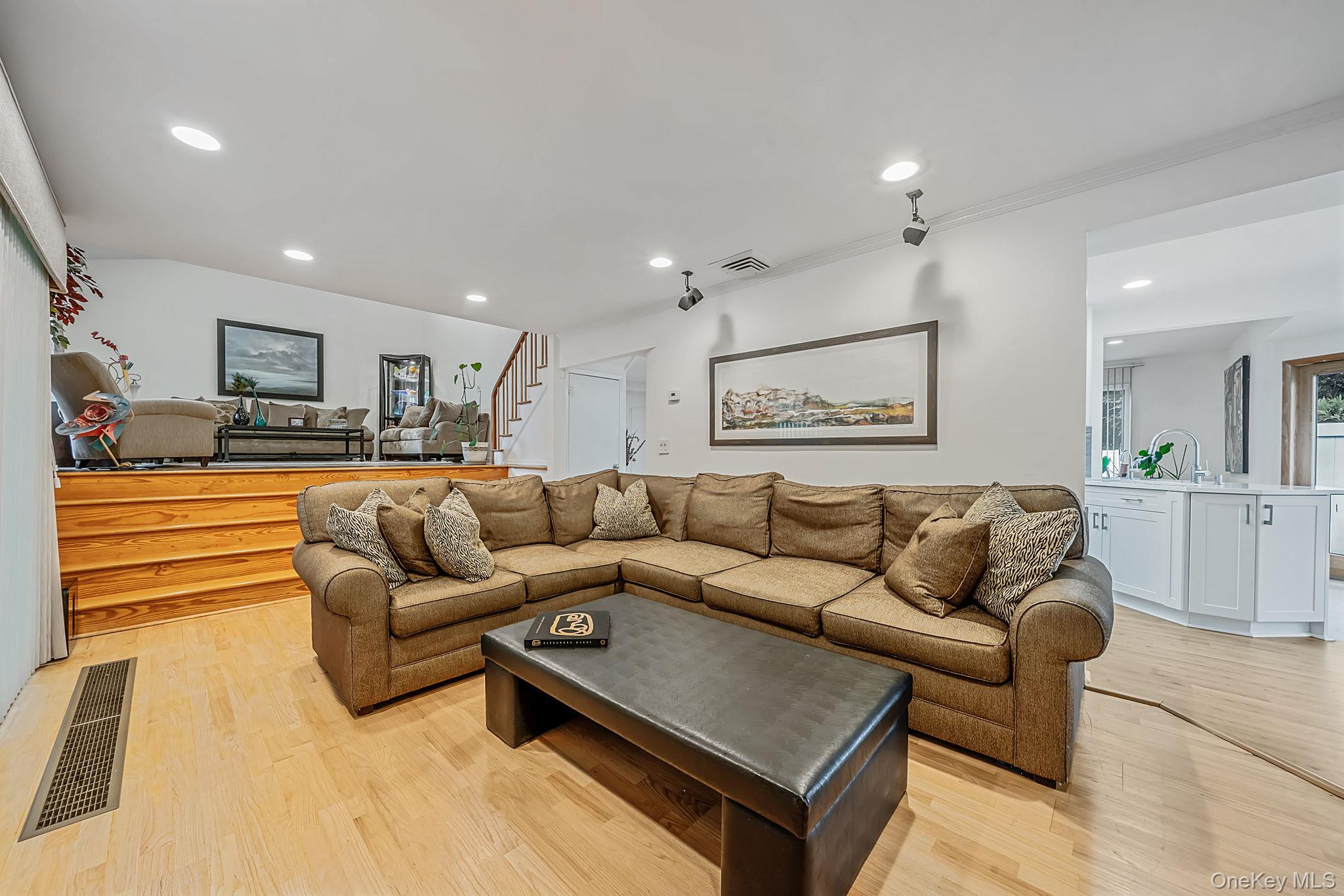 2 Sagamore Way Property Photo 14