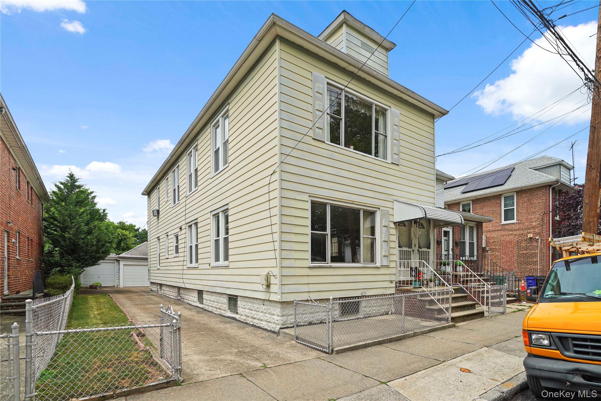 1550 E 54th Street Property Photo 1