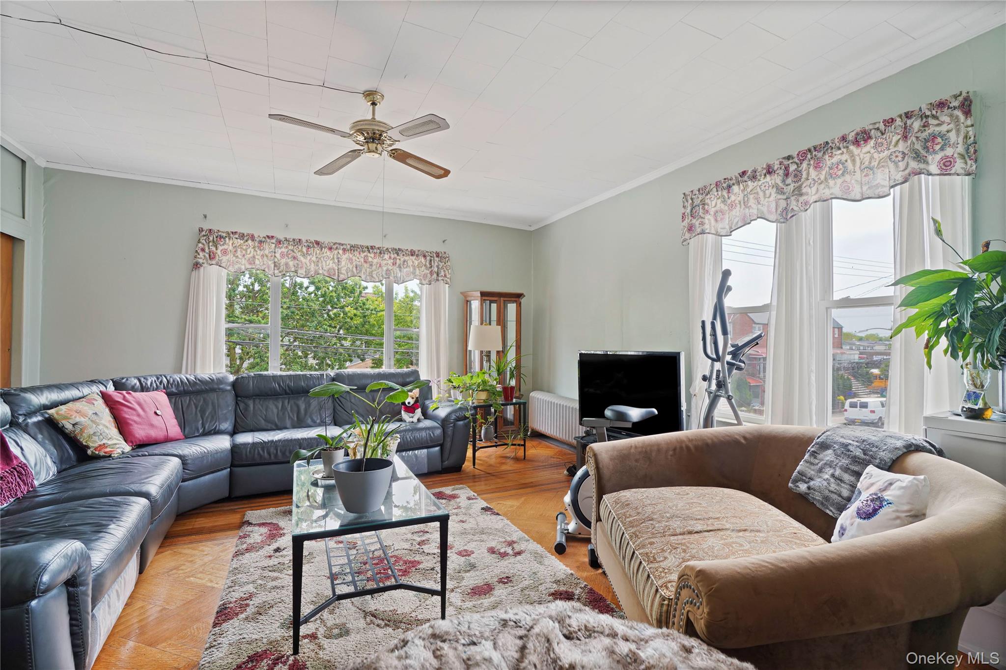 1550 E 54th Street Property Photo 7