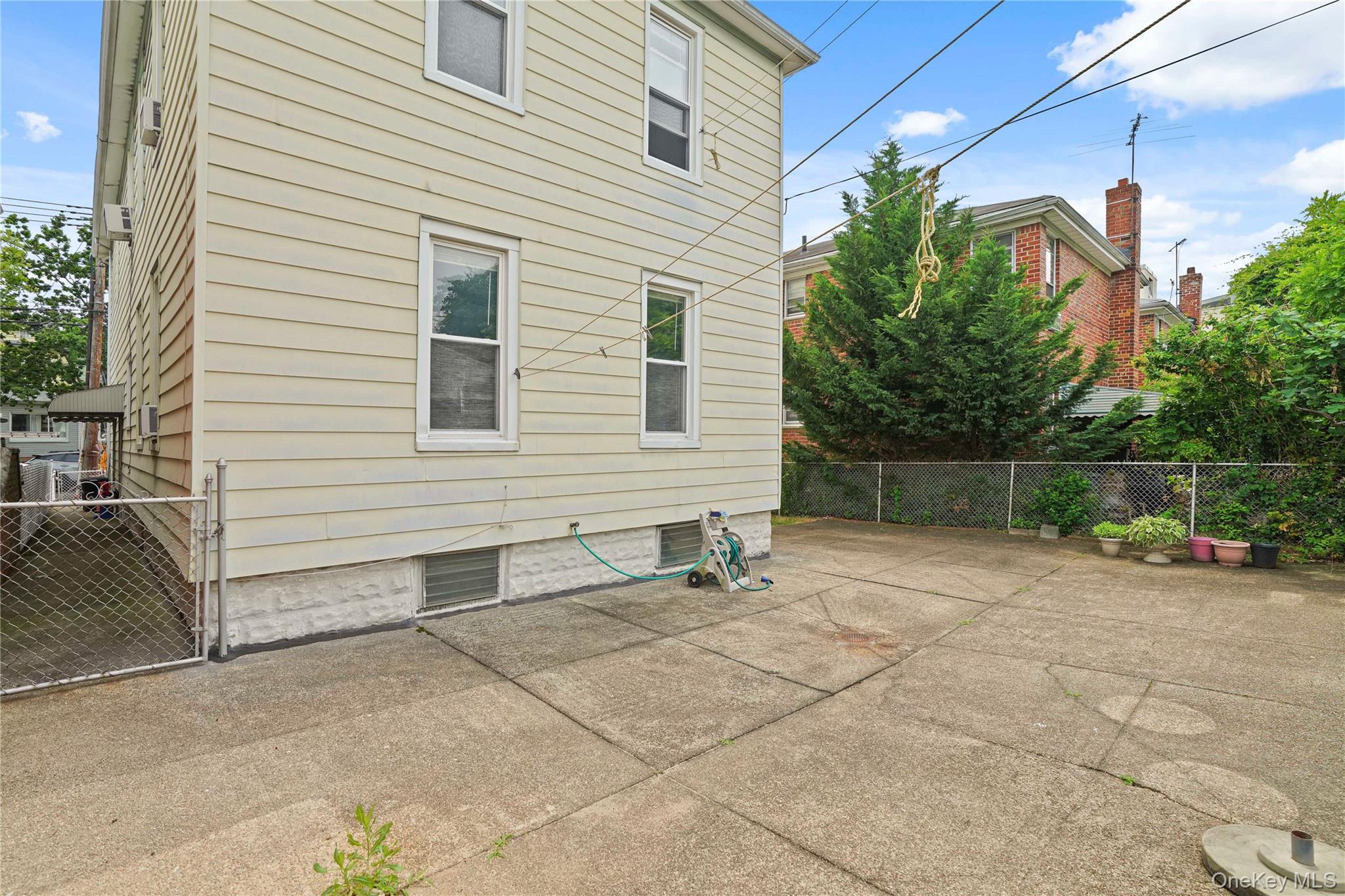 1550 E 54th Street Property Photo 33