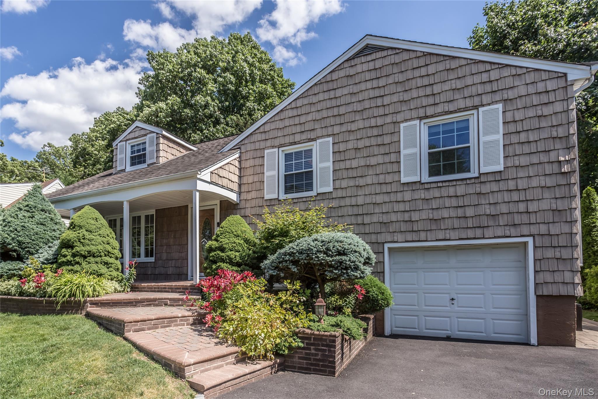 138 Brook Street Property Photo 1