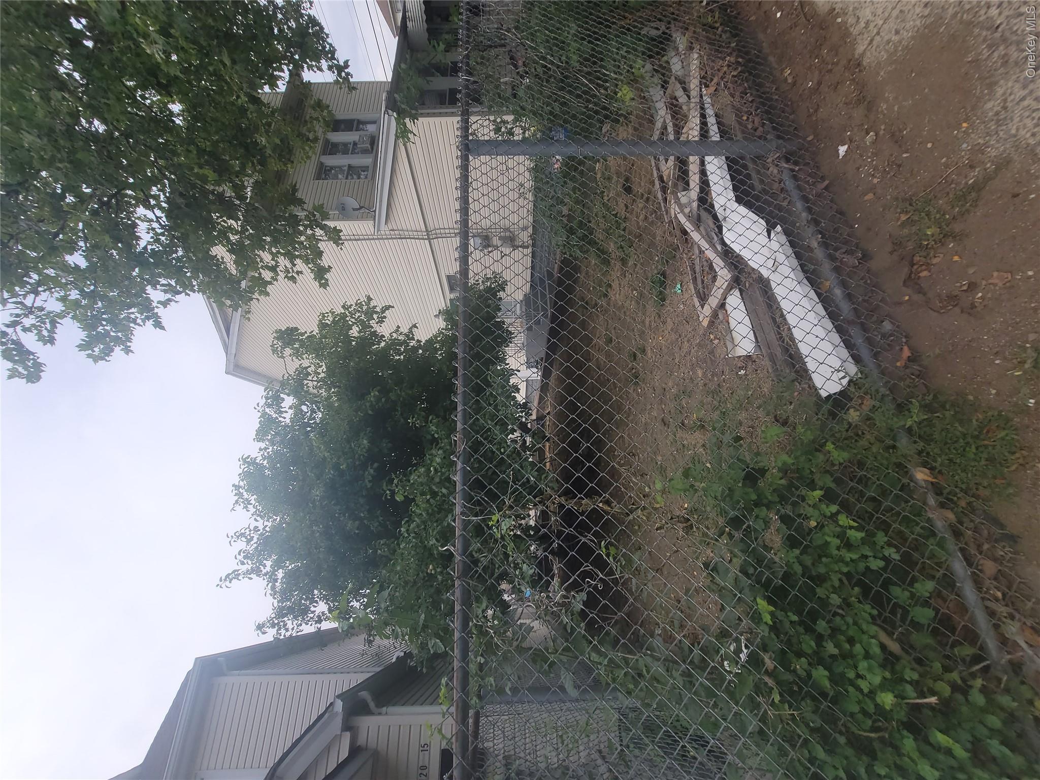 12019 Linden Boulevard Property Photo 3
