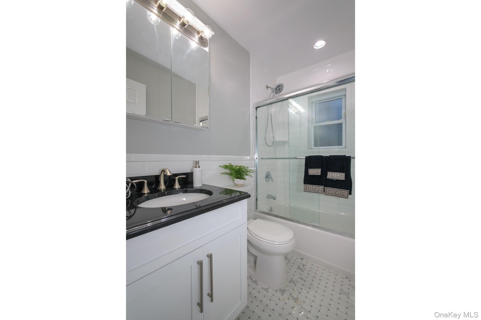92 South Clinton Avenue 7f Property Photo 8