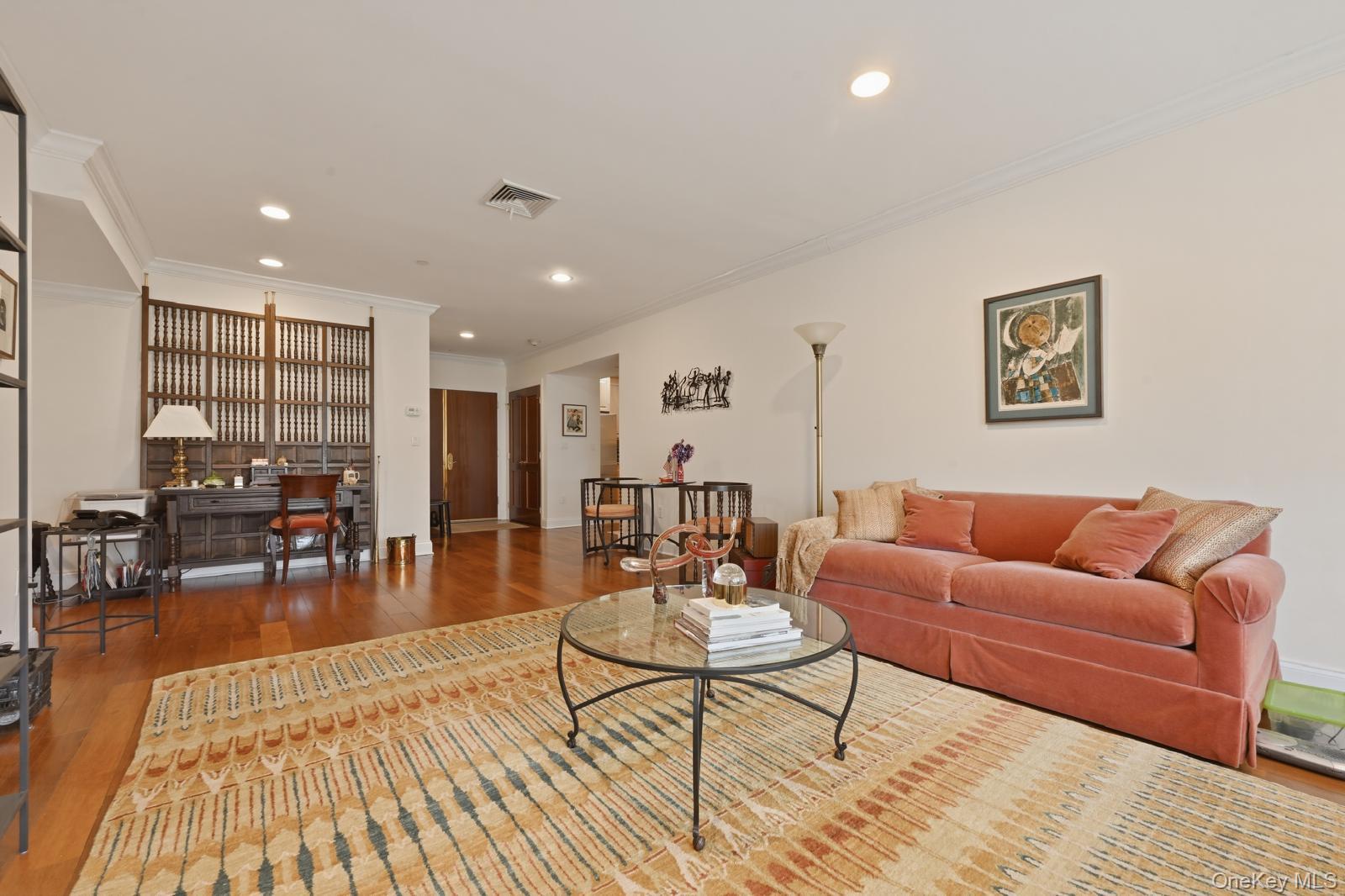 171 Great Neck Road 3h Property Photo 5