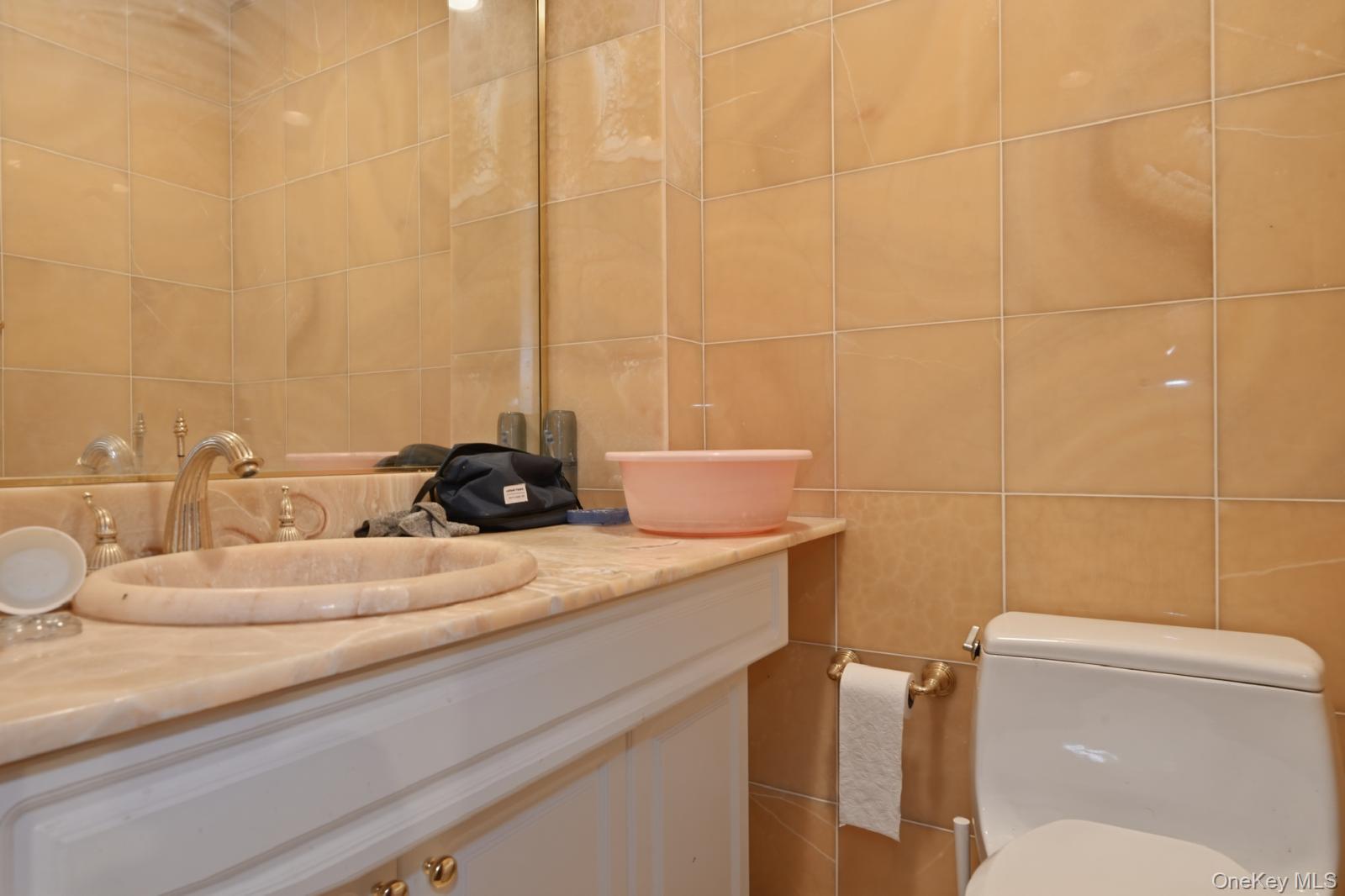 171 Great Neck Road 3h Property Photo 6