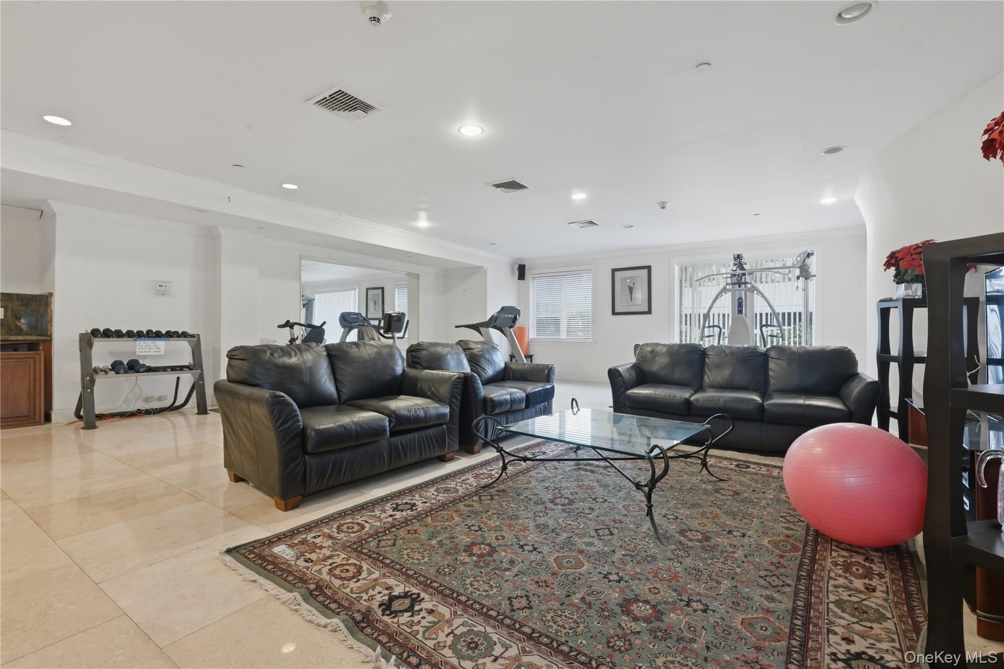 171 Great Neck Road 3h Property Photo 19