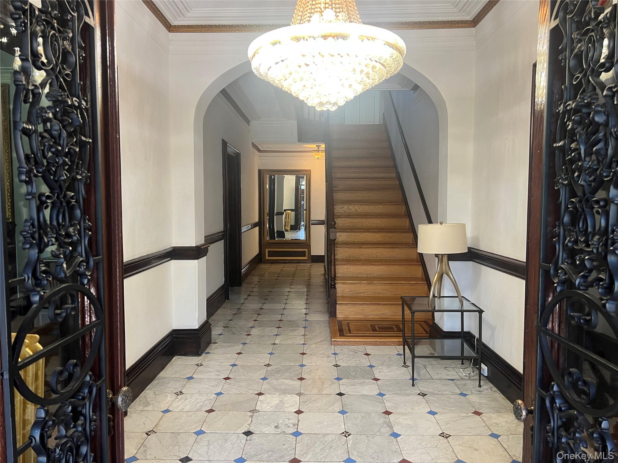 12 Monell Place Property Photo 3